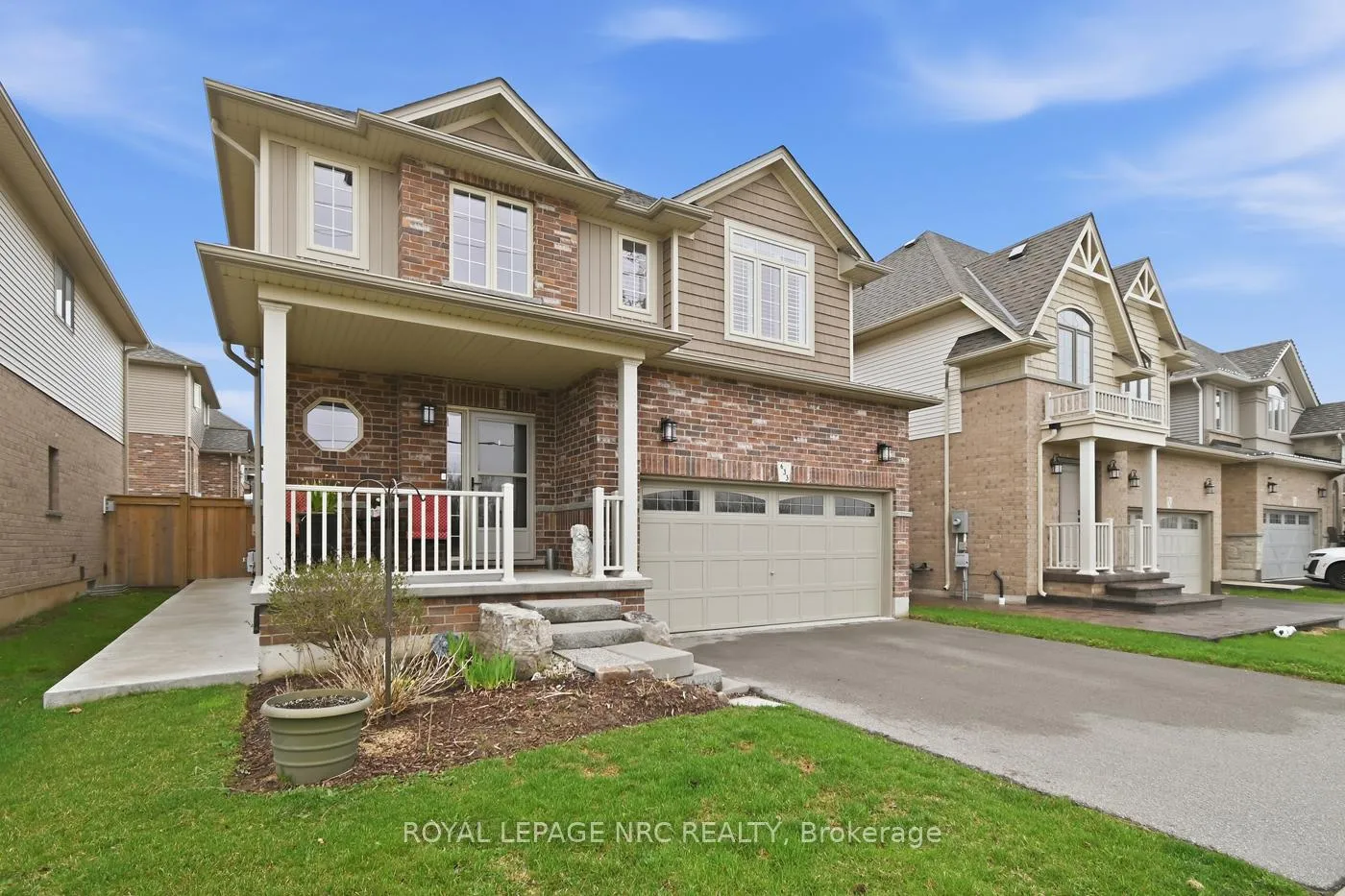 Photo 3 of 633 Winston Road, Grimsby, Grimsby Beach — HOMEH