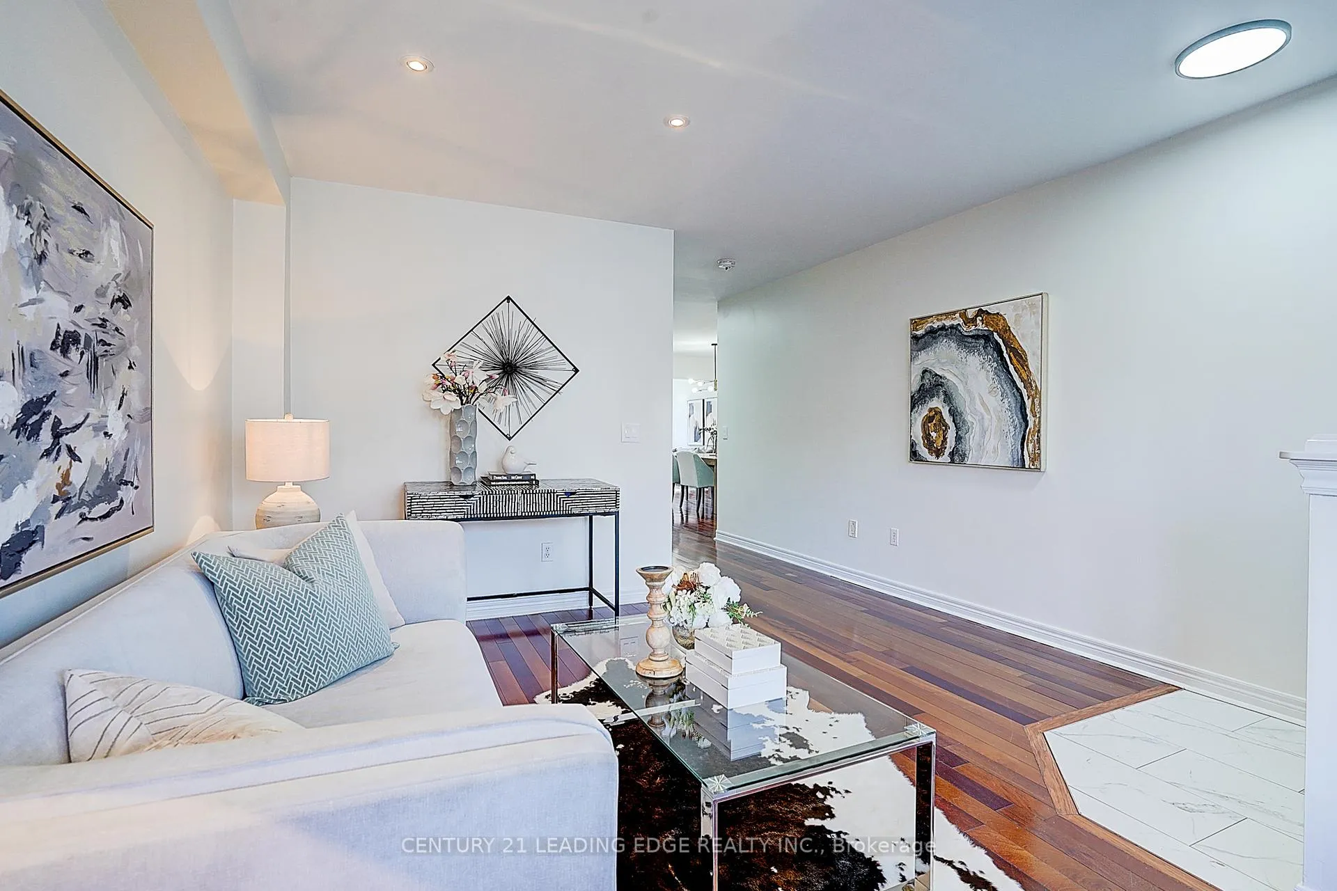 Photo 17 of 34 William Grant Road, Markham, Greensborough — HOMEH