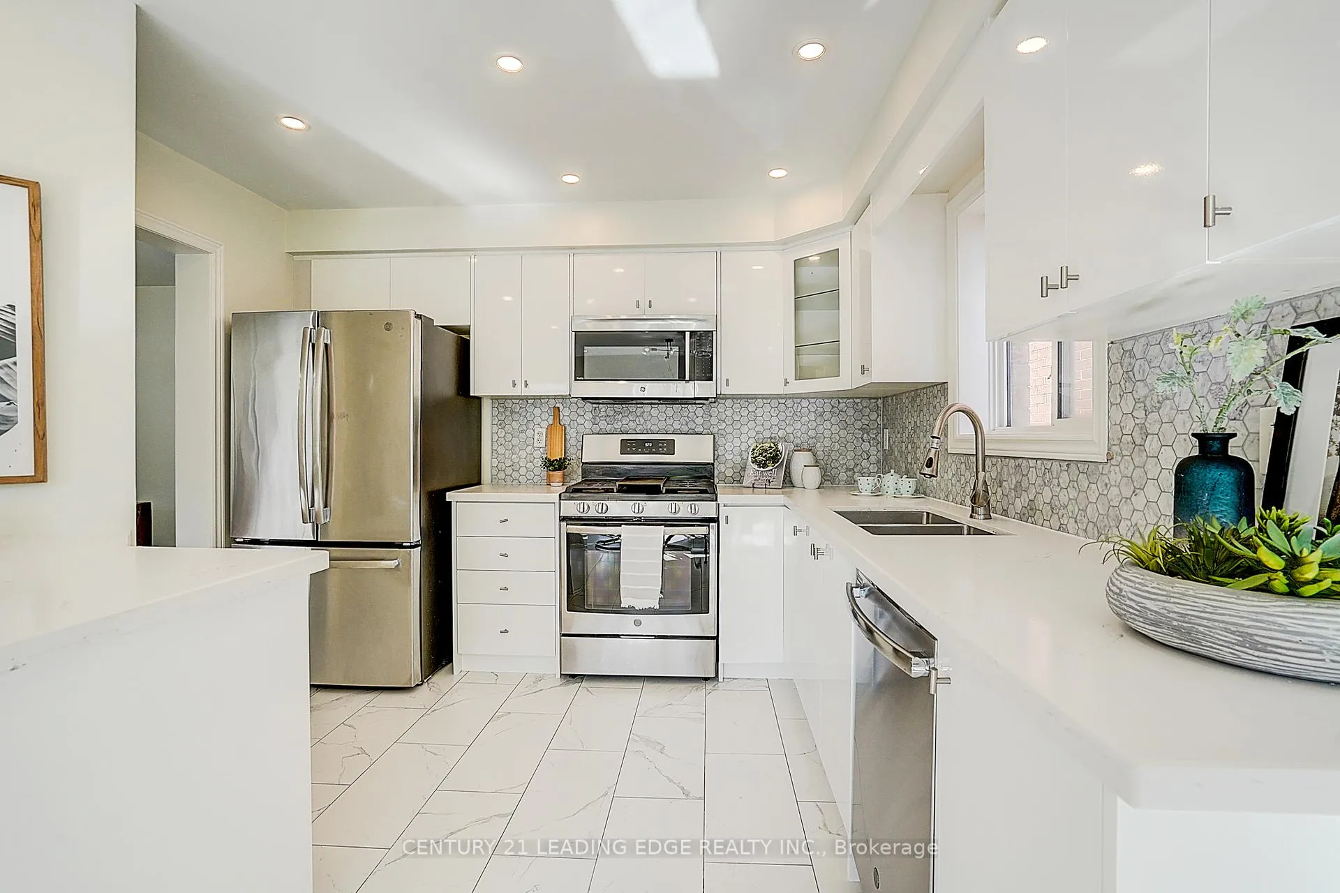 Photo 26 of 34 William Grant Road, Markham, Greensborough — HOMEH