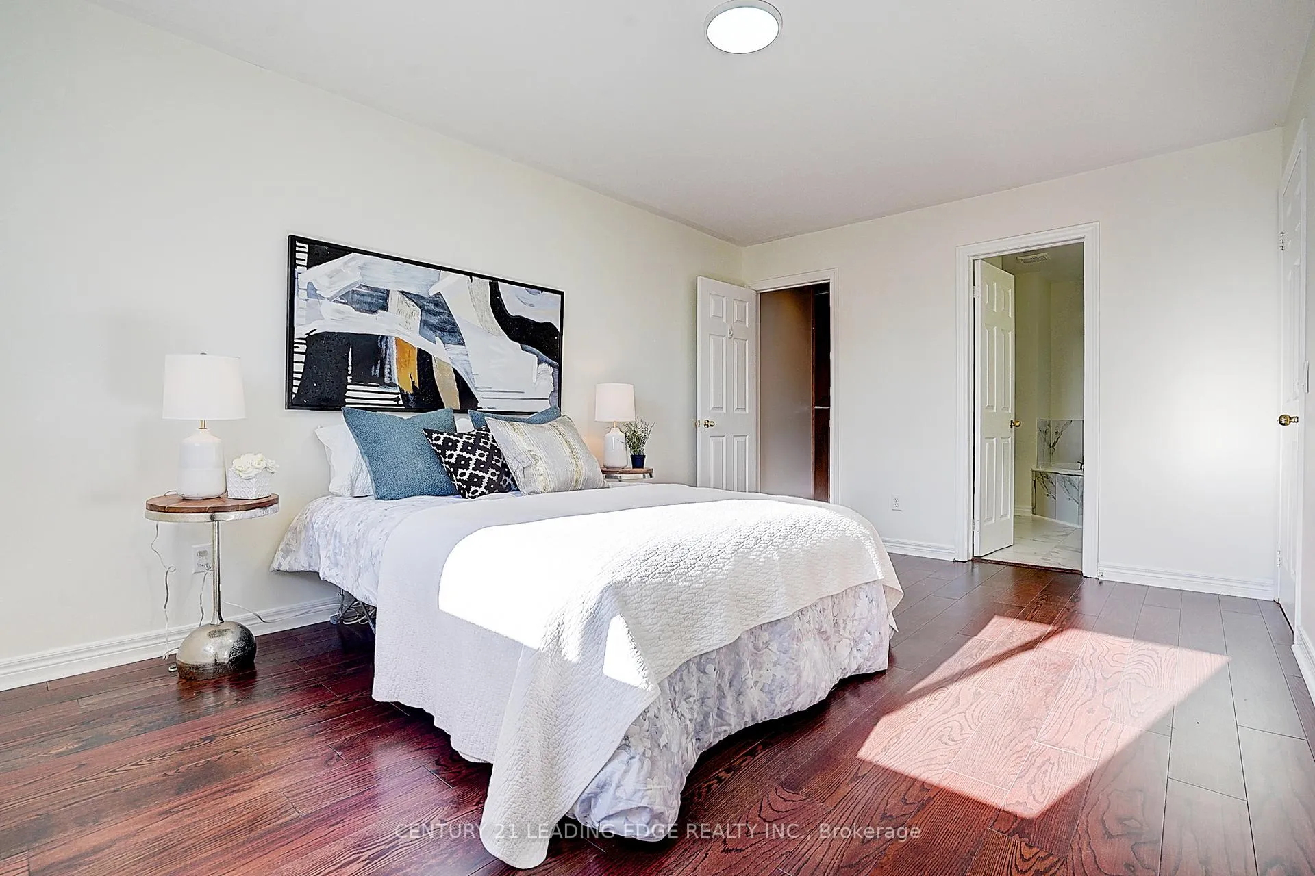 Photo 32 of 34 William Grant Road, Markham, Greensborough — HOMEH