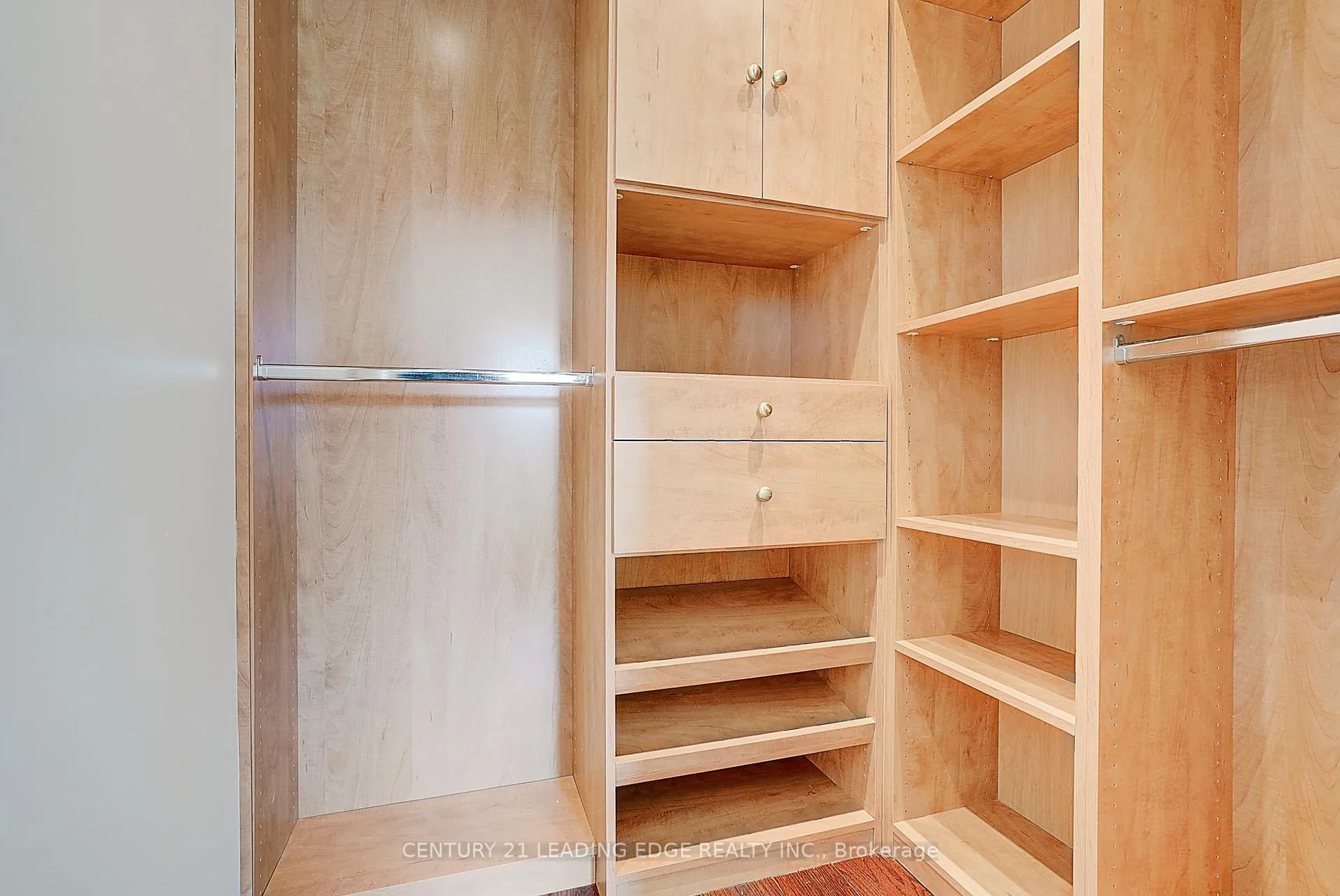 Photo 33 of 34 William Grant Road, Markham, Greensborough — HOMEH