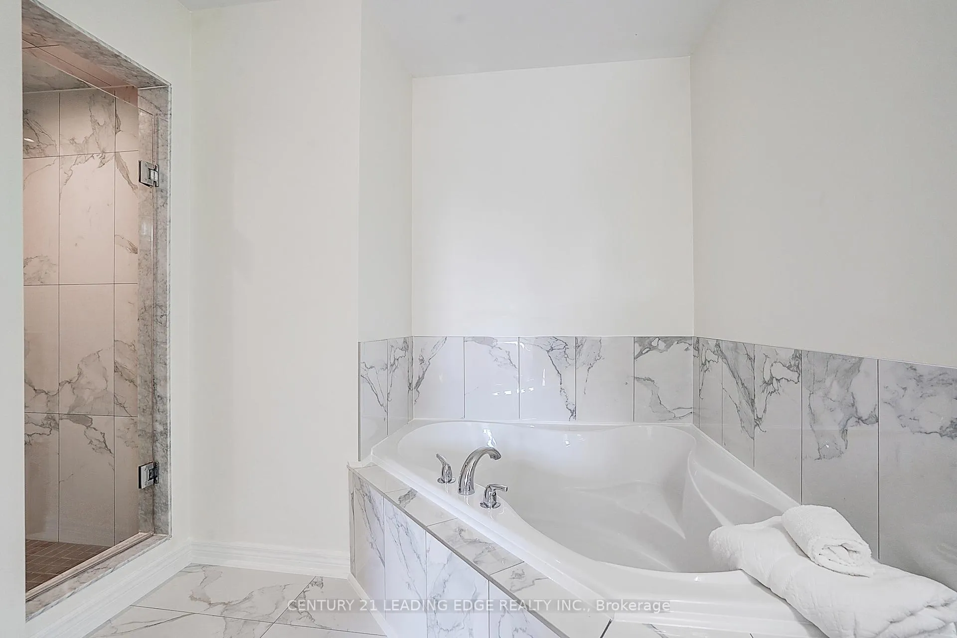 Photo 35 of 34 William Grant Road, Markham, Greensborough — HOMEH