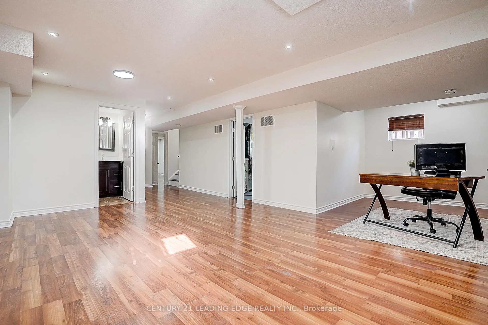 Photo 43 of 34 William Grant Road, Markham, Greensborough — HOMEH