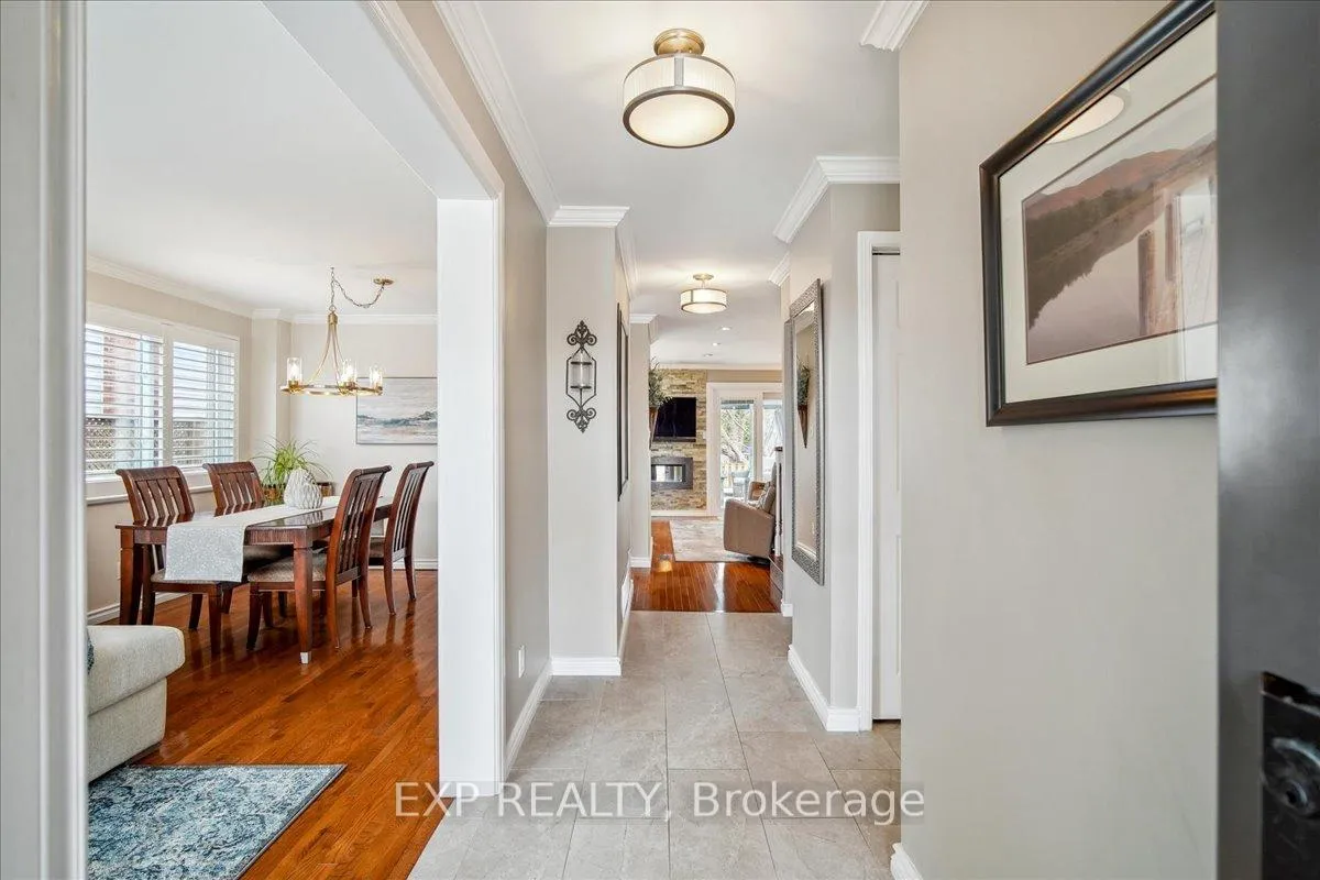 Photo 4 of 2417 Headon Forest Drive, Burlington, Headon — HOMEH