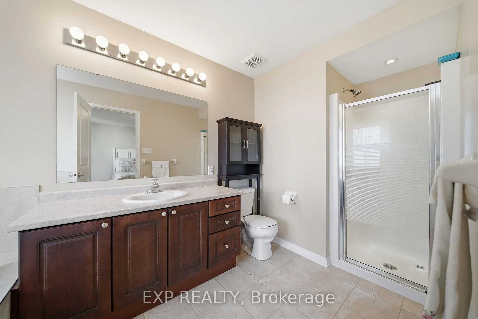 Photo 17 of 587 Pepperville Crescent, Ottawa, Kanata - Emerald Meadows/Trailwest — HOMEH
