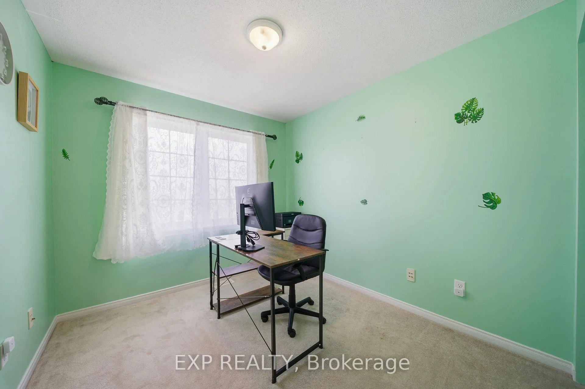 Photo 20 of 587 Pepperville Crescent, Ottawa, Kanata - Emerald Meadows/Trailwest — HOMEH