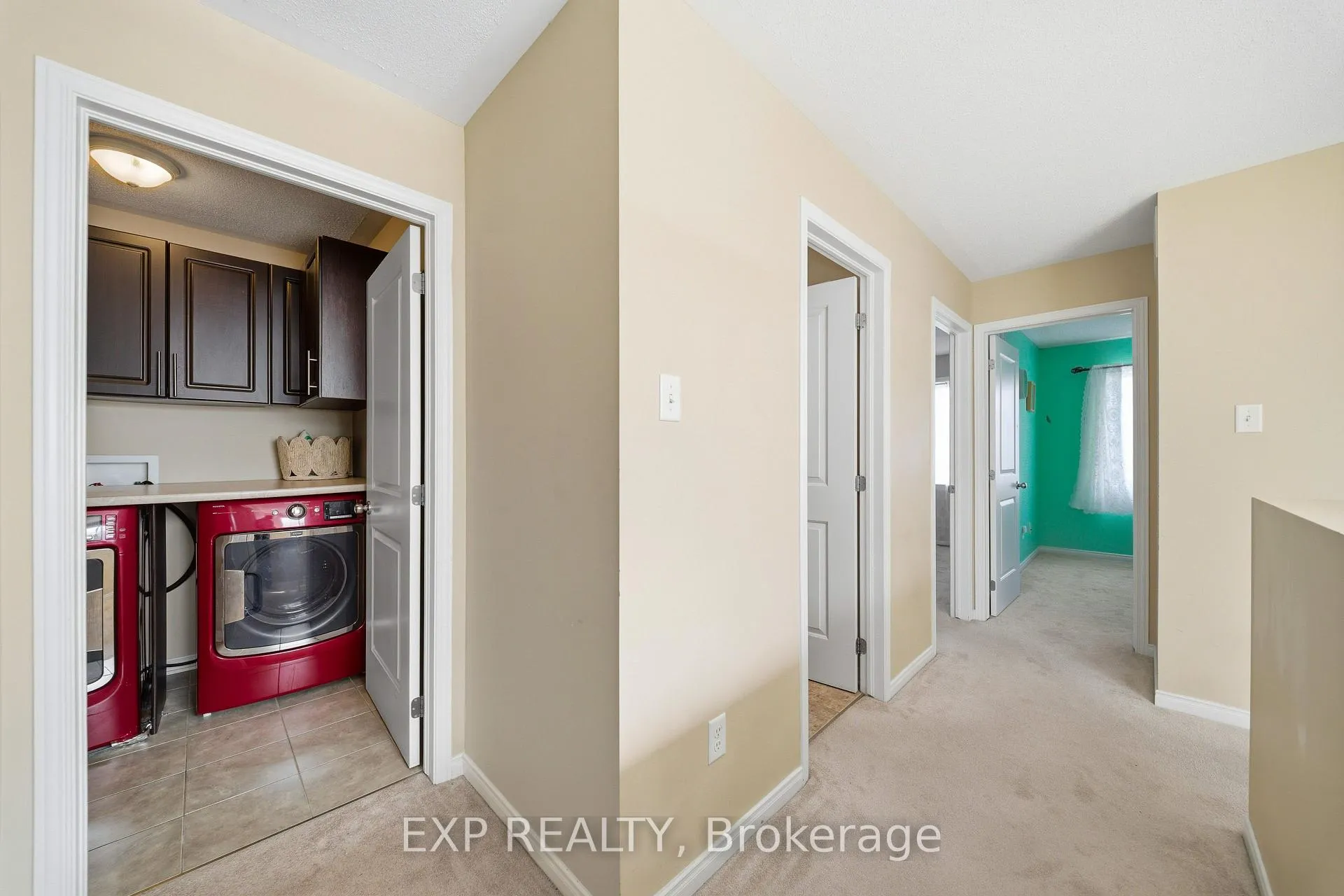 Photo 21 of 587 Pepperville Crescent, Ottawa, Kanata - Emerald Meadows/Trailwest — HOMEH
