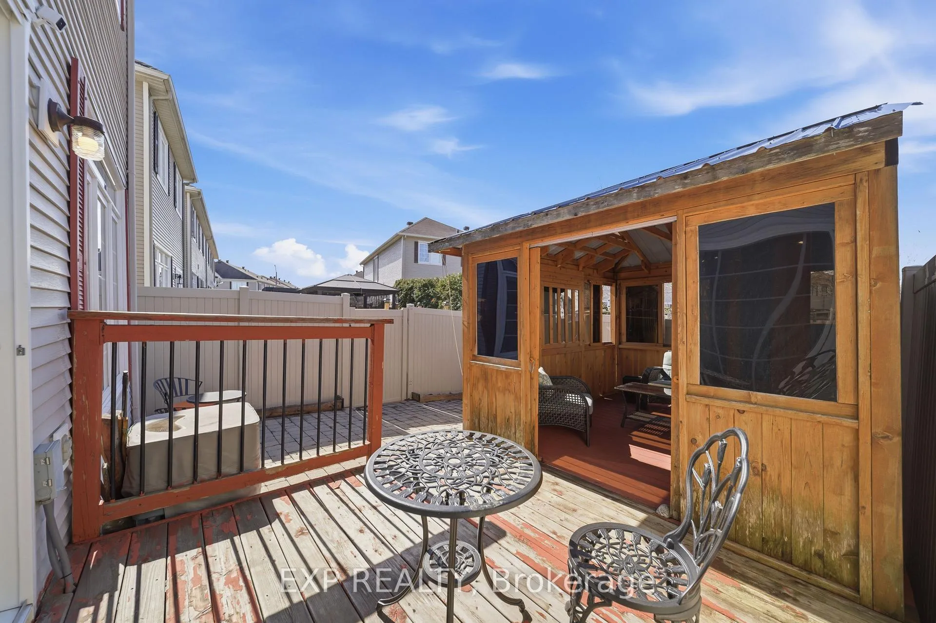 Photo 28 of 587 Pepperville Crescent, Ottawa, Kanata - Emerald Meadows/Trailwest — HOMEH