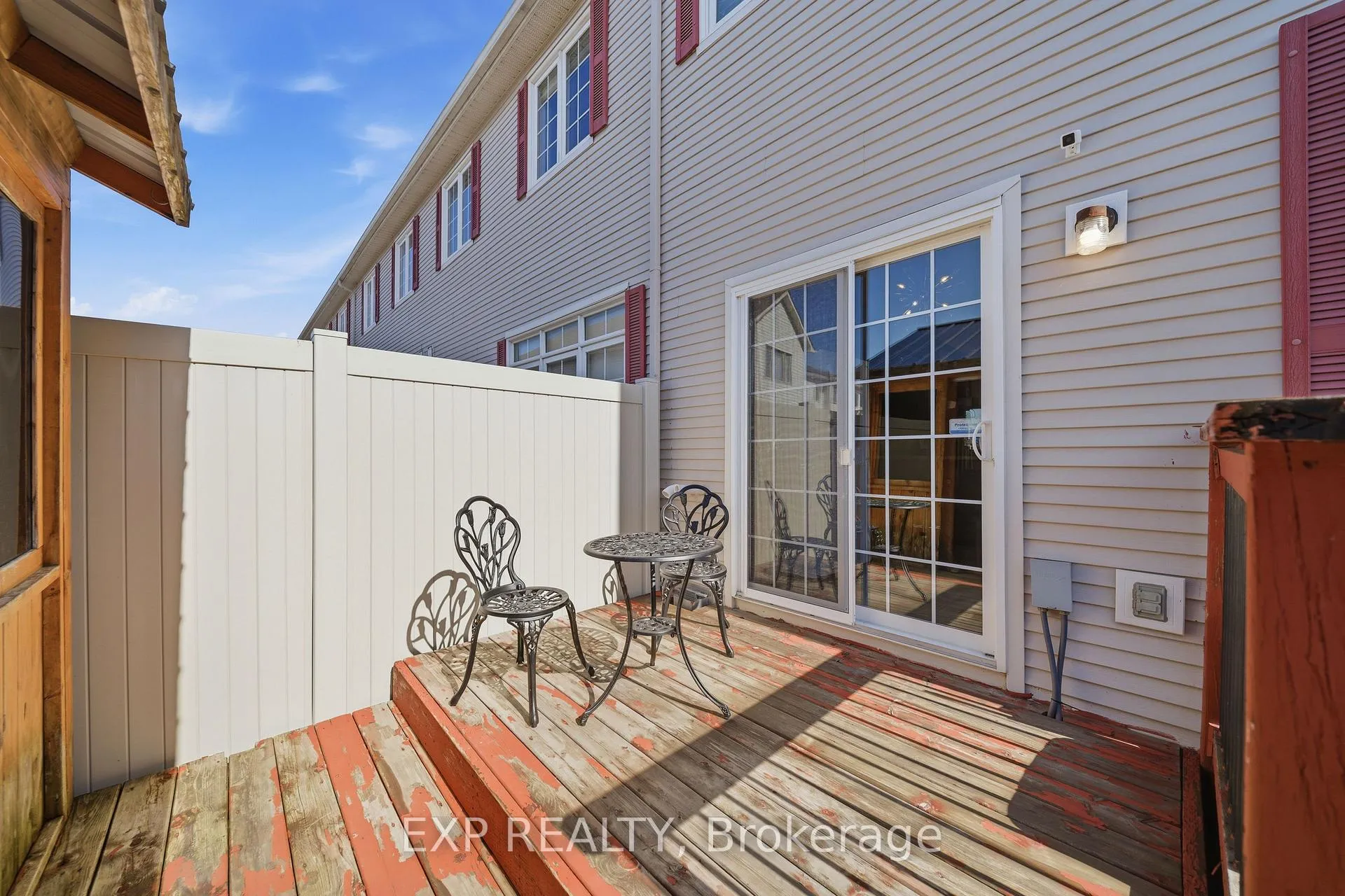 Photo 31 of 587 Pepperville Crescent, Ottawa, Kanata - Emerald Meadows/Trailwest — HOMEH