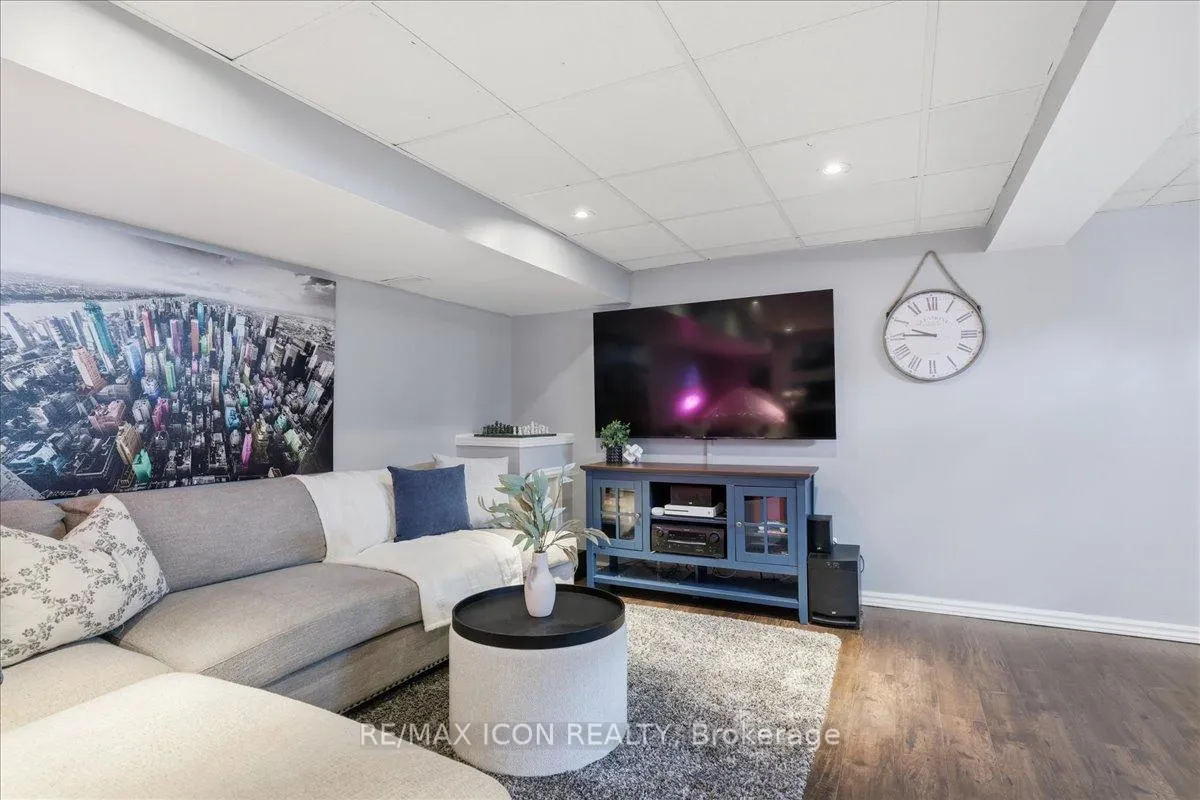 Photo 23 of 108 Astor Crescent, Wilmot — HOMEH