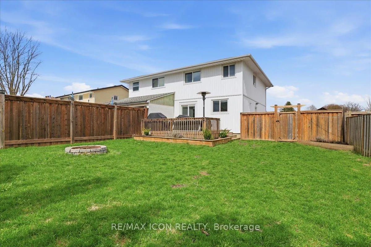 Photo 34 of 108 Astor Crescent, Wilmot — HOMEH