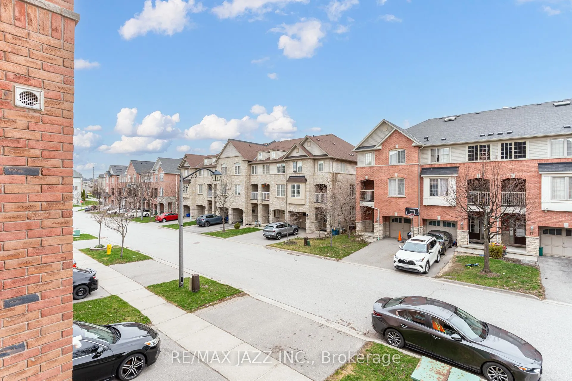 Photo 49 of 16 Clowes Street, Ajax, Central East — HOMEH
