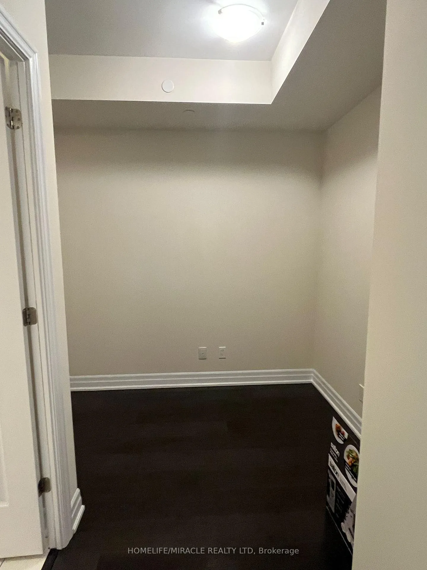 Photo 9 of Unit 1105, 9085 Jane Street, Vaughan, Concord — HOMEH
