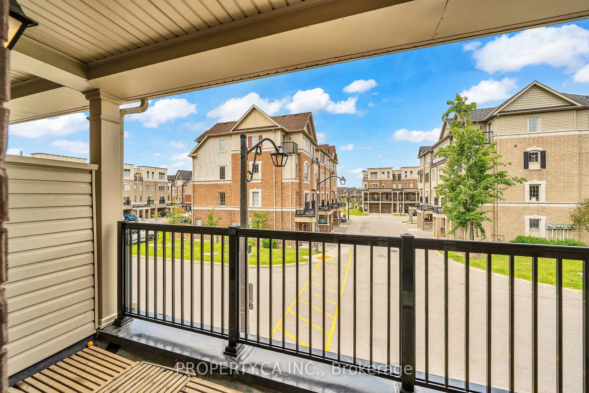 Photo 12 of Unit 169, 2564 Rosedrop Path, Oshawa, Windfields — HOMEH