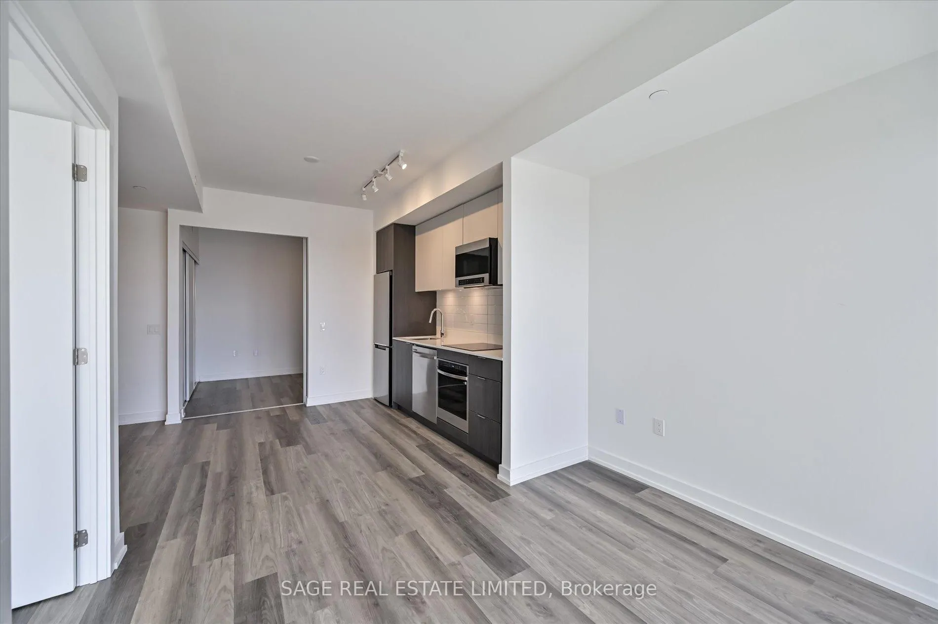 Photo 17 of Unit 509, 6 Chartwell Road, Etobicoke, Stonegate-Queensway — HOMEH