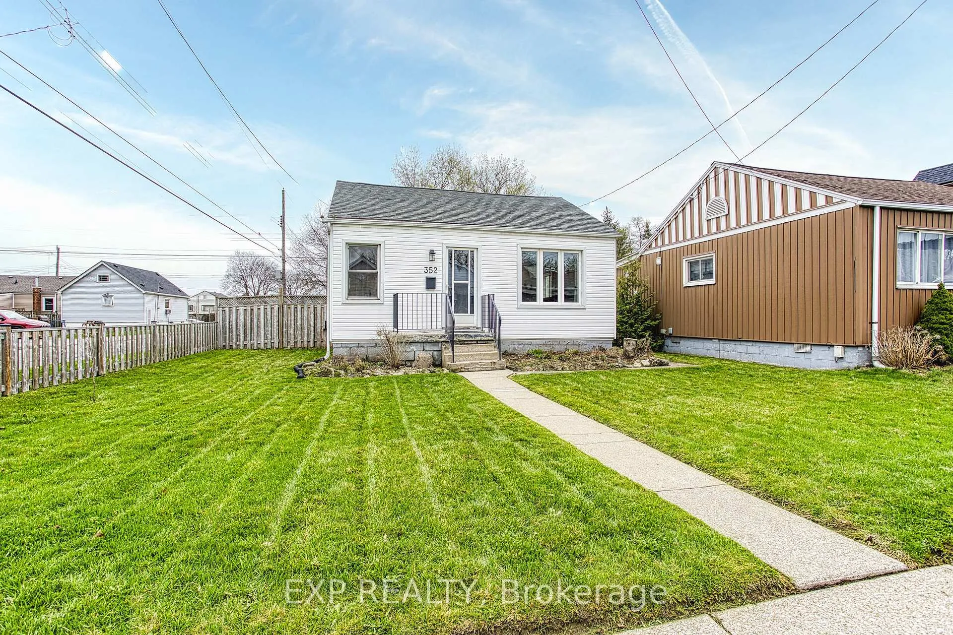 Photo 3 of 352 Fairfield Avenue, Hamilton, Homeside — HOMEH