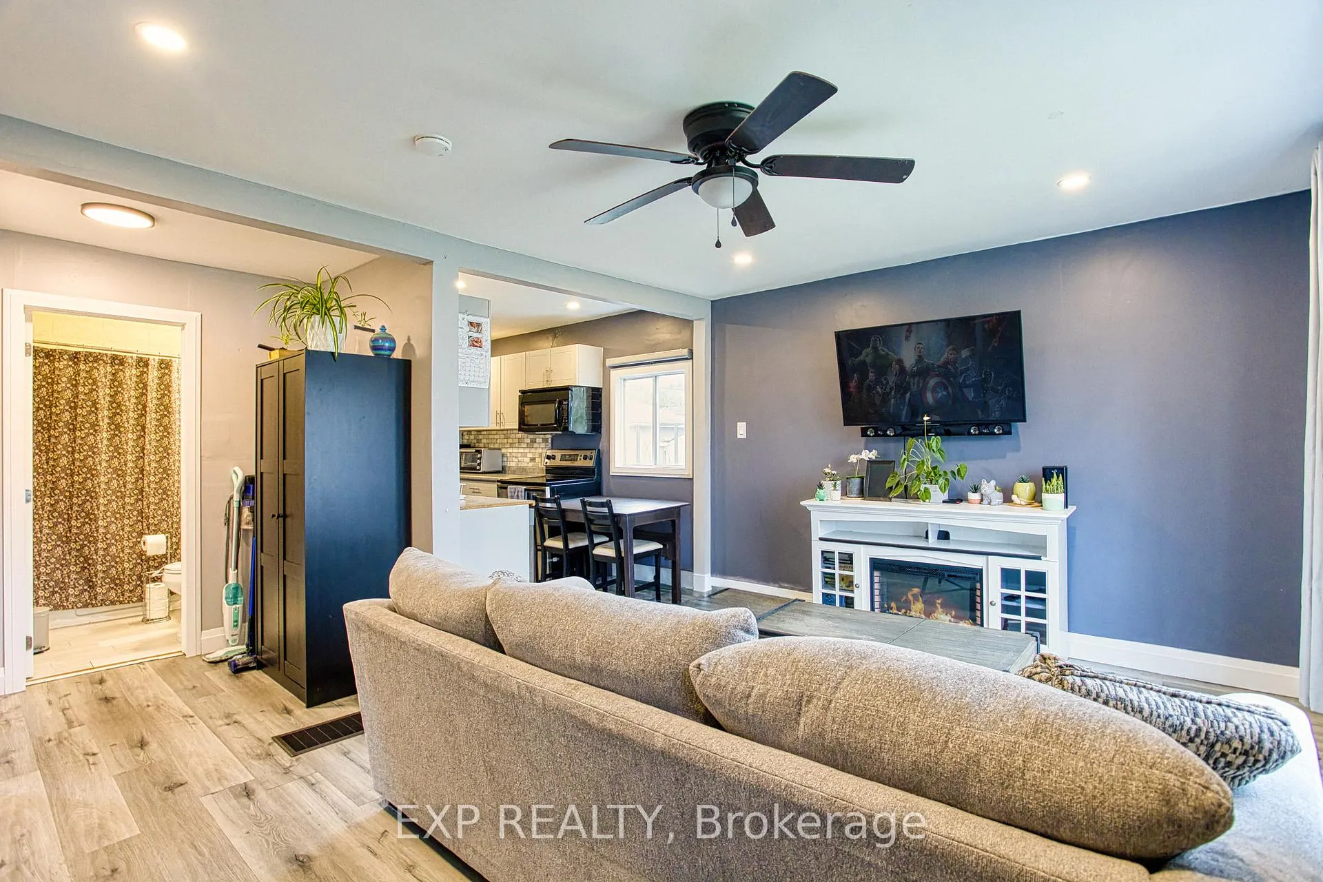 Photo 7 of 352 Fairfield Avenue, Hamilton, Homeside — HOMEH