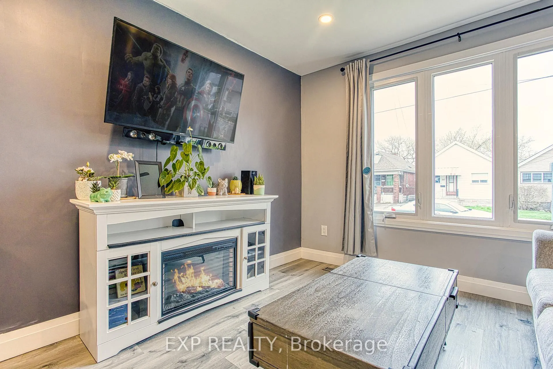 Photo 9 of 352 Fairfield Avenue, Hamilton, Homeside — HOMEH