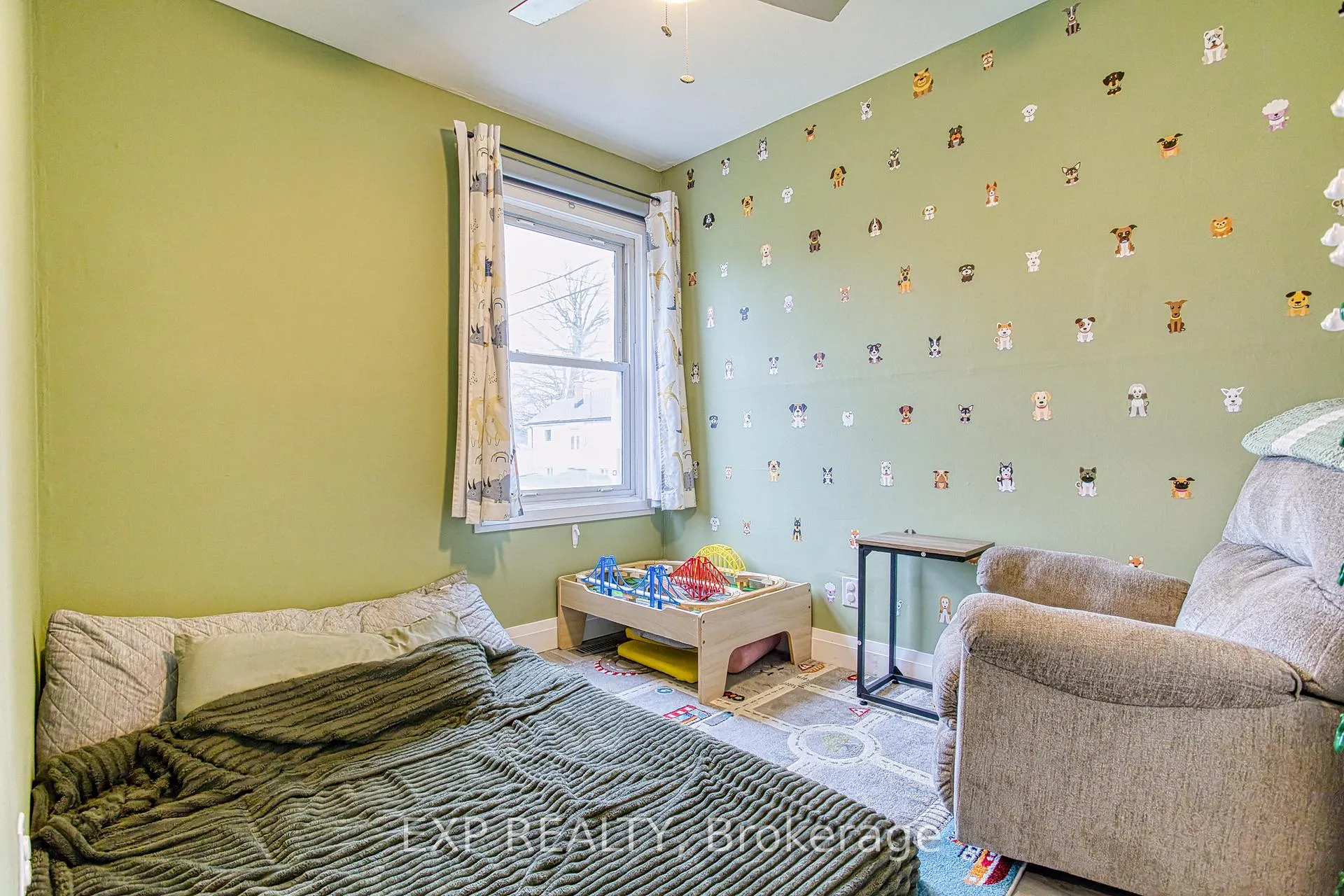 Photo 15 of 352 Fairfield Avenue, Hamilton, Homeside — HOMEH