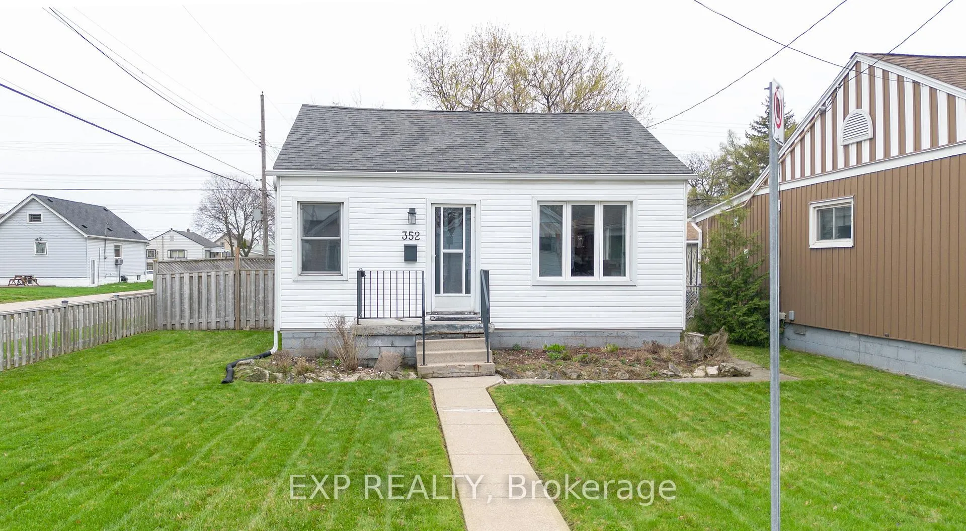 Photo 34 of 352 Fairfield Avenue, Hamilton, Homeside — HOMEH