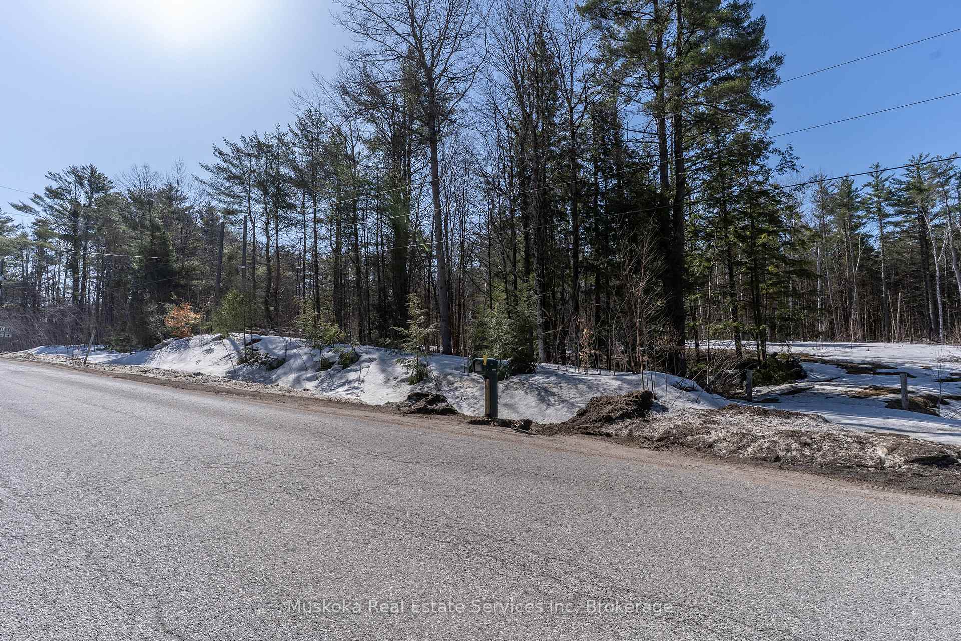 Photo 3 of 1023 Sparrow Lake Route, Gravenhurst, Morrison — HOMEH