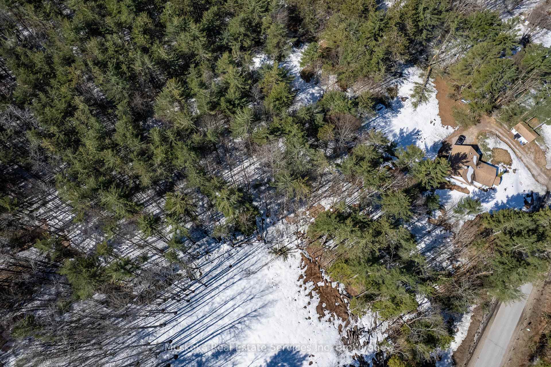 Photo 25 of 1023 Sparrow Lake Route, Gravenhurst, Morrison — HOMEH