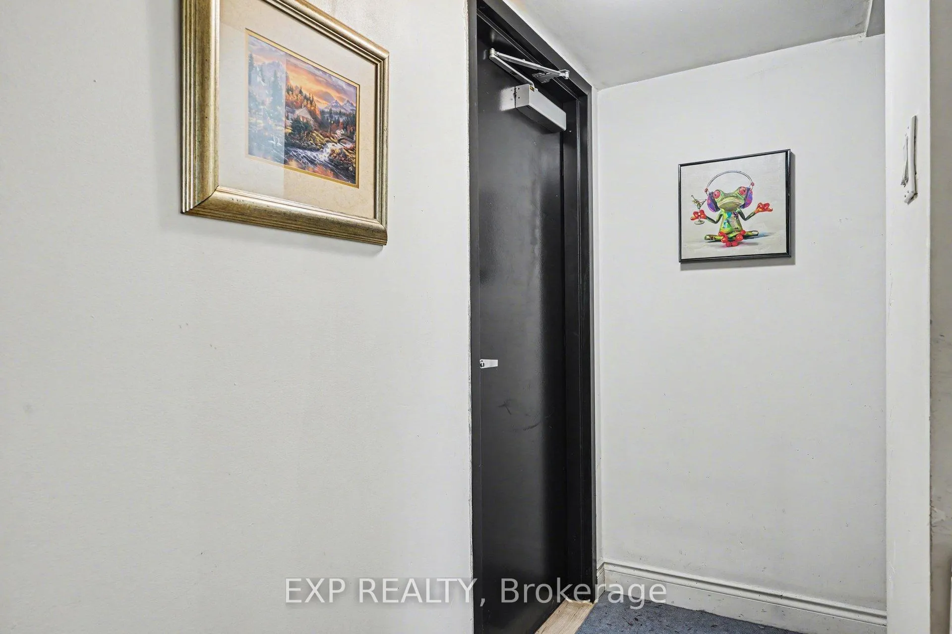 Photo 4 of 56 Glamorgan Drive, Ottawa, Kanata - Glencairn/Hazeldean — HOMEH