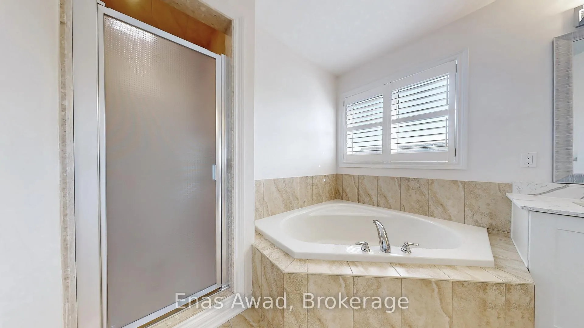Photo 35 of 1449 Gilford Road, Innisfil, Gilford — HOMEH