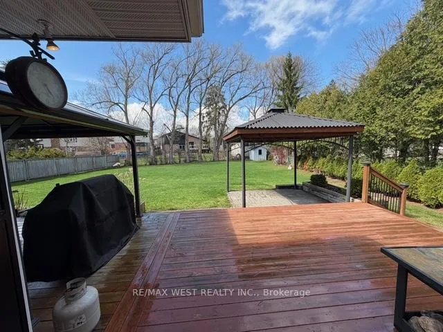Photo 12 of 1184 Kingston Rd N, Pickering, Town Centre — HOMEH