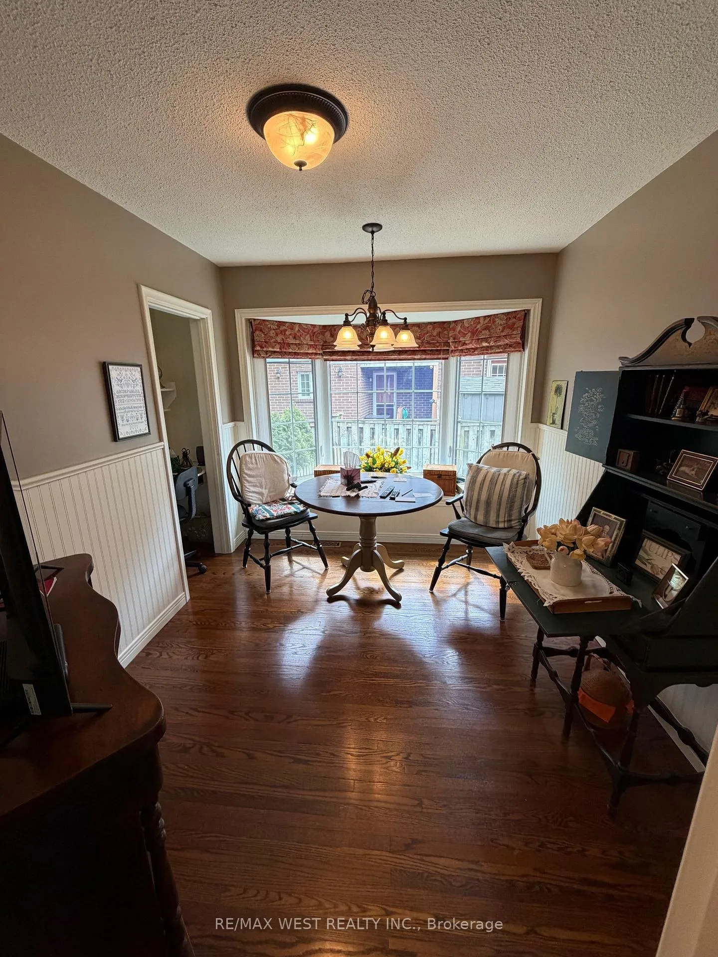 Photo 18 of 1184 Kingston Rd N, Pickering, Town Centre — HOMEH