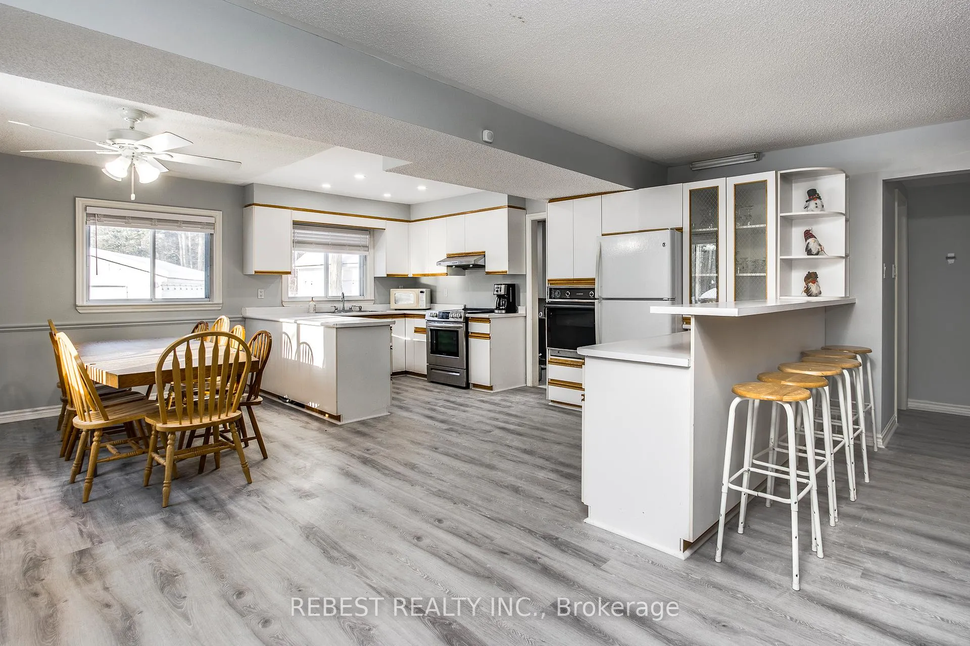 Photo 6 of Unit #B, 910 Concession Rd 17, Tiny, Rural Tiny — HOMEH