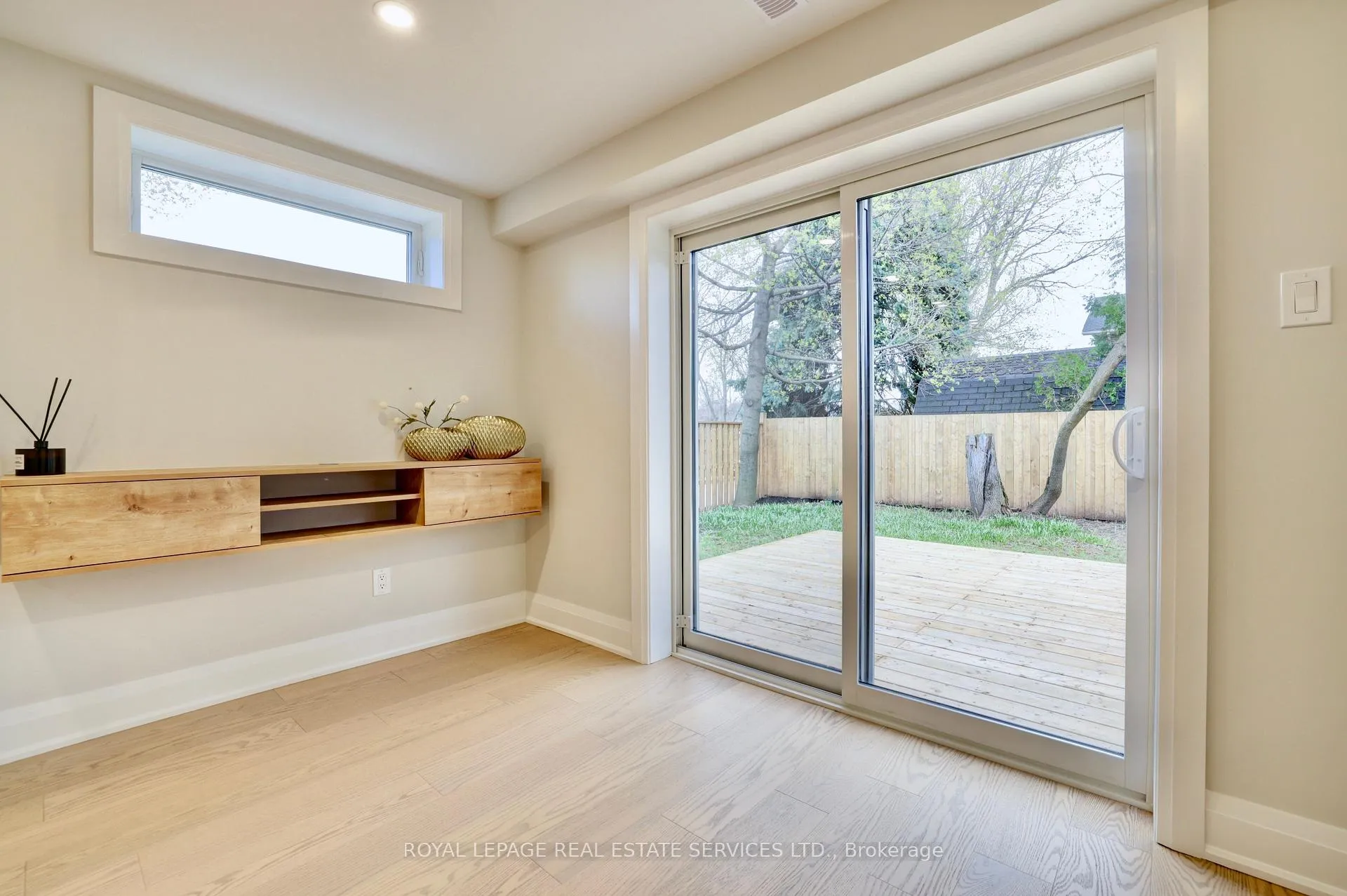 Photo 31 of 91 Forestgate Drive, Hamilton, Fessenden — HOMEH