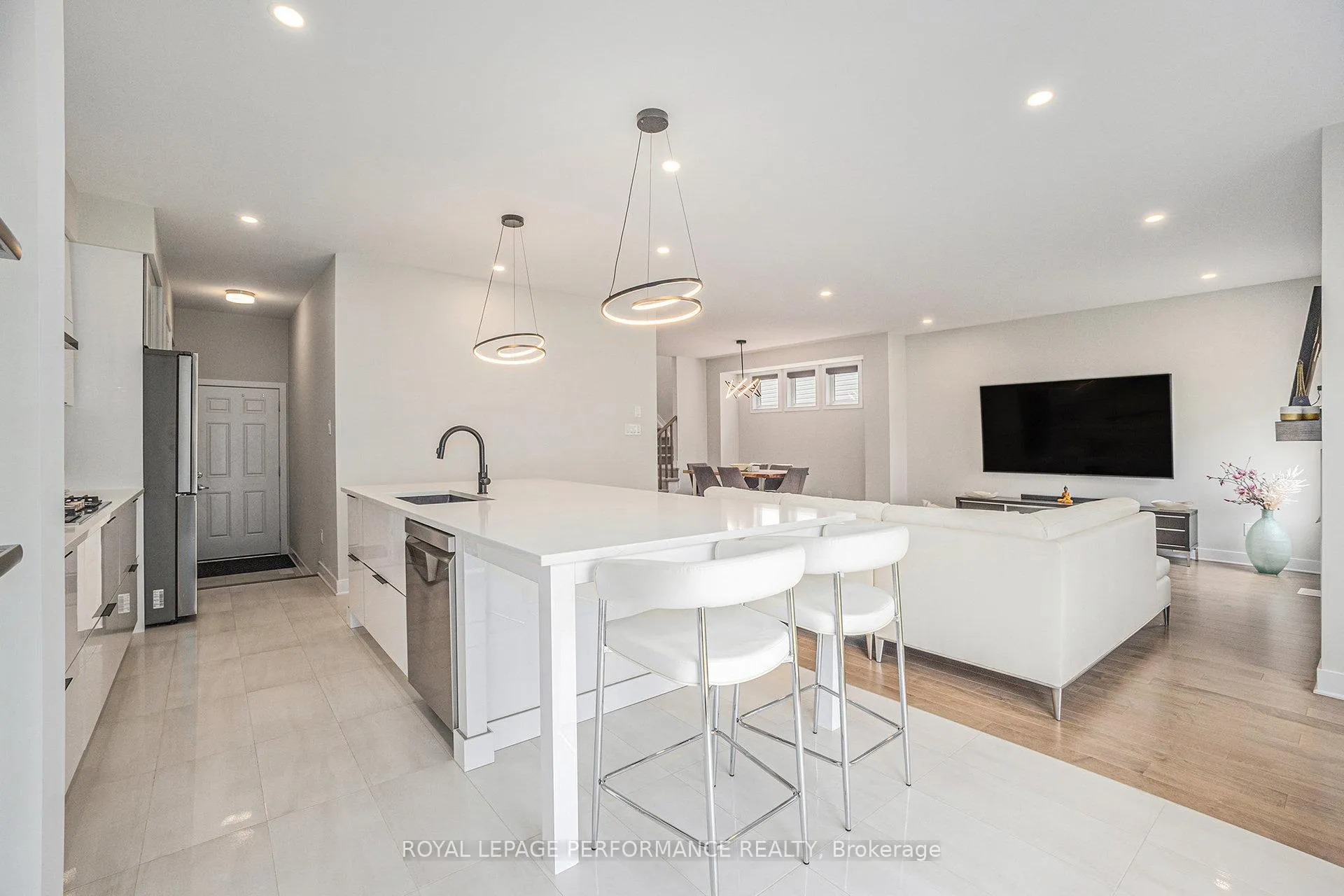 Photo 14 of 233 Beaugency Street, Ottawa, Chapel Hill South - Orleans Village — HOMEH
