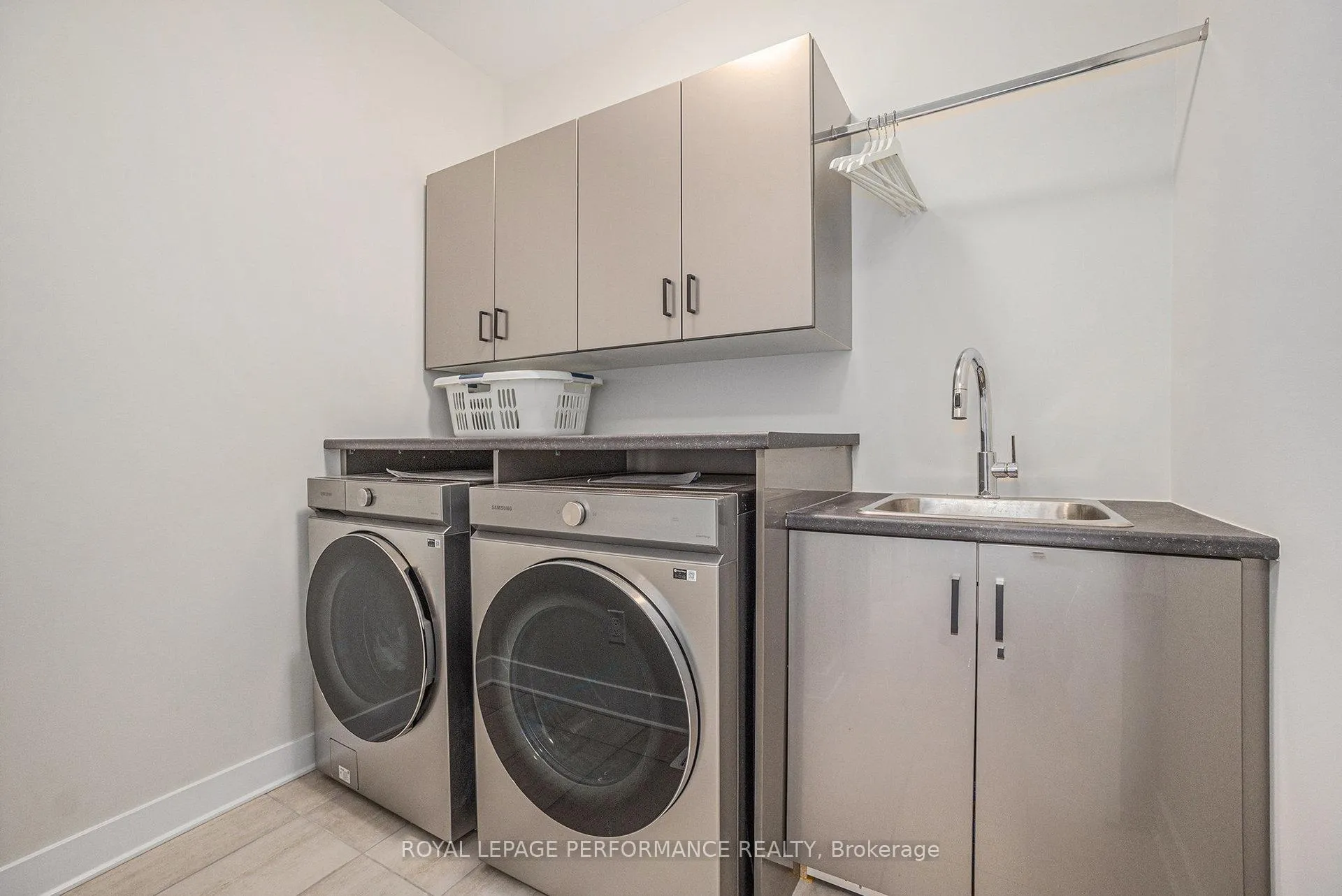Photo 15 of 233 Beaugency Street, Ottawa, Chapel Hill South - Orleans Village — HOMEH