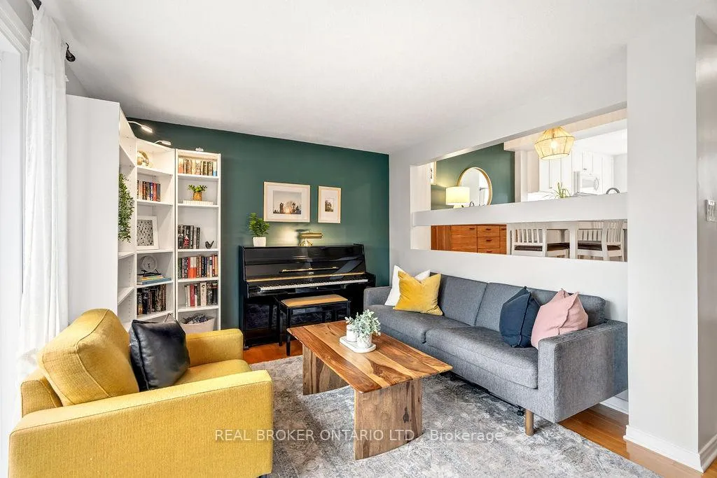 Photo 10 of 1095 Avignon Court, Ottawa, Orleans Wood — HOMEH