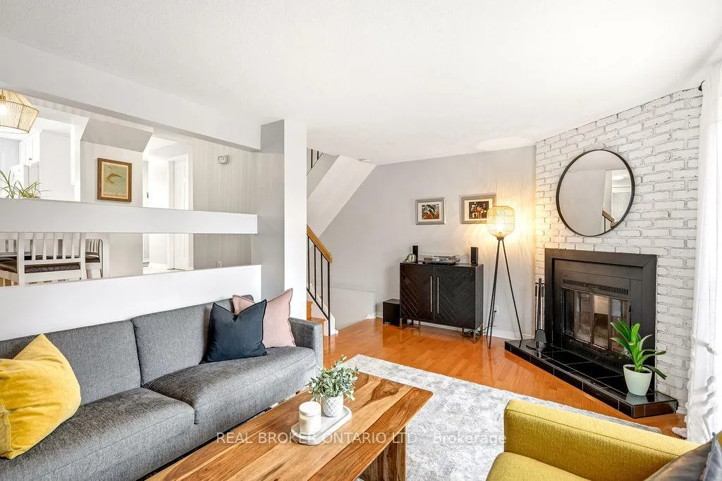 Photo 11 of 1095 Avignon Court, Ottawa, Orleans Wood — HOMEH