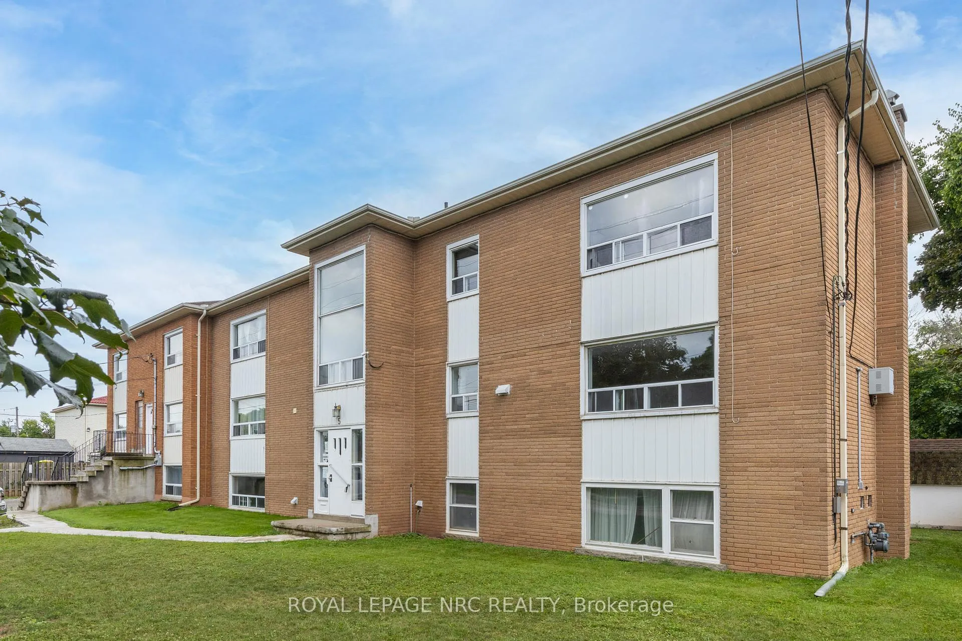 Photo 2 of Unit Unit 3, 3-5 Olive Street, Grimsby, Grimsby Beach — HOMEH