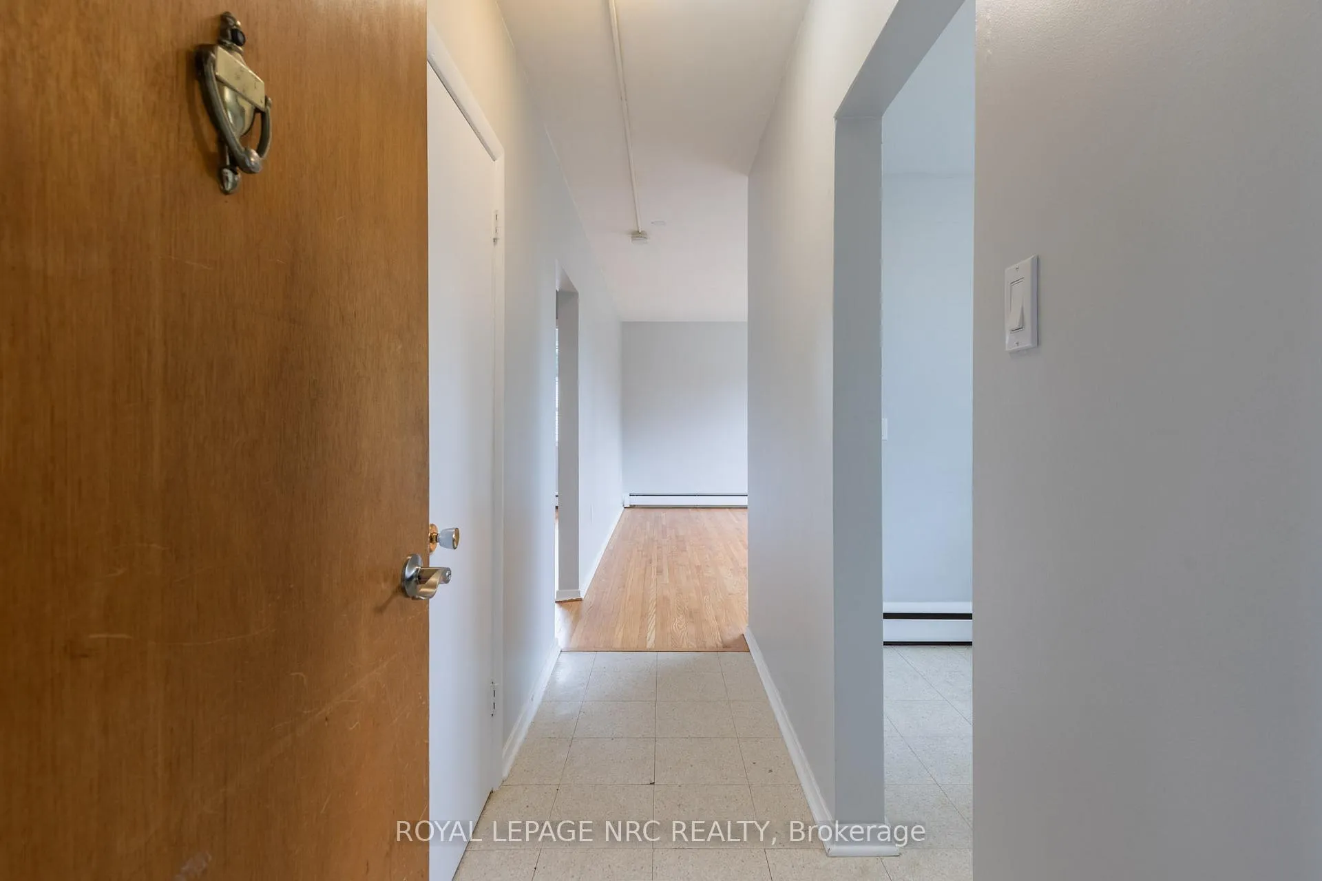 Photo 8 of Unit Unit 3, 3-5 Olive Street, Grimsby, Grimsby Beach — HOMEH