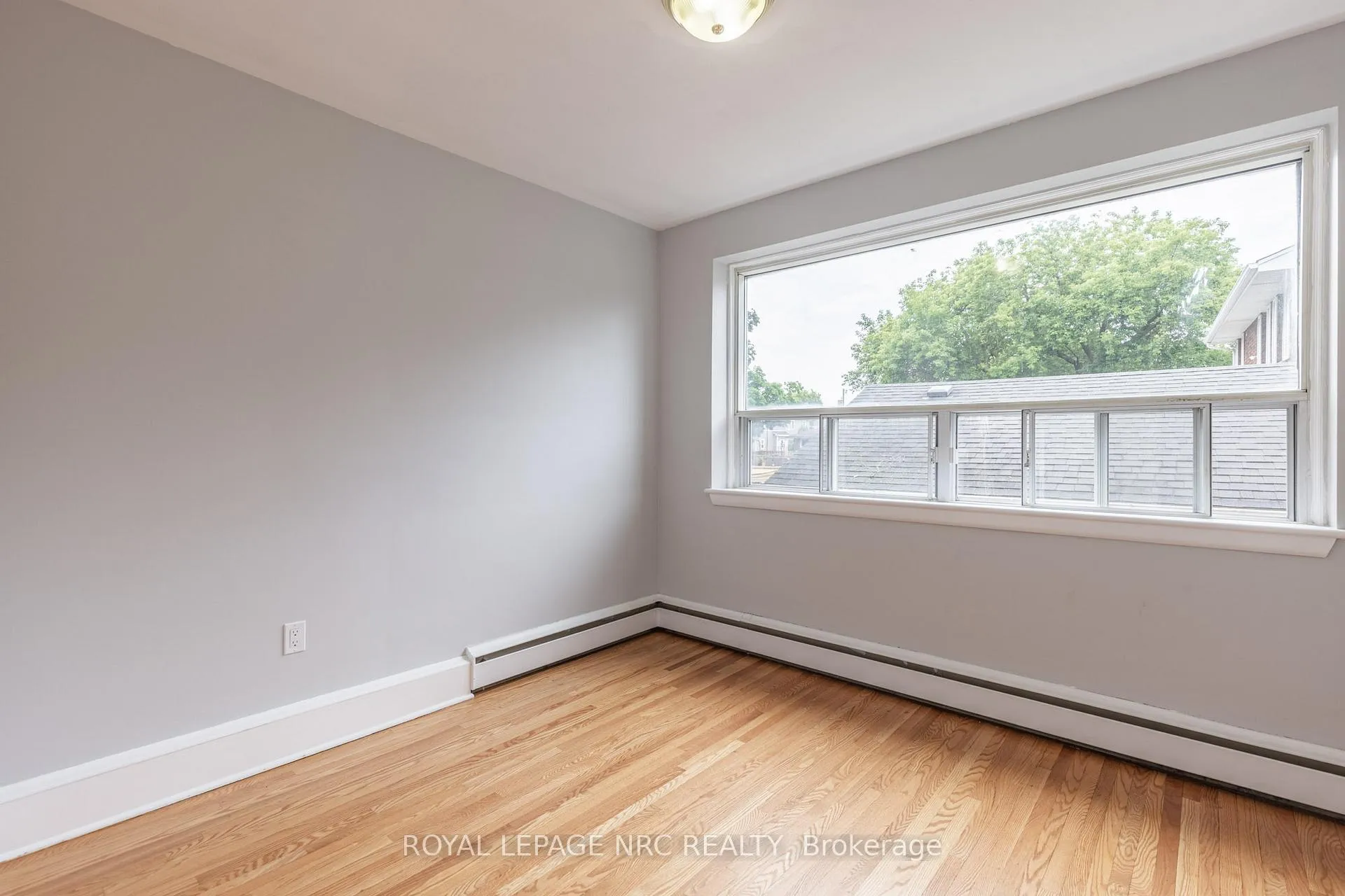 Photo 16 of Unit Unit 3, 3-5 Olive Street, Grimsby, Grimsby Beach — HOMEH