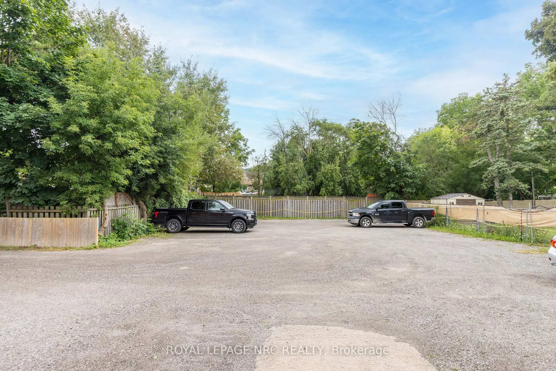 Photo 19 of Unit Unit 3, 3-5 Olive Street, Grimsby, Grimsby Beach — HOMEH