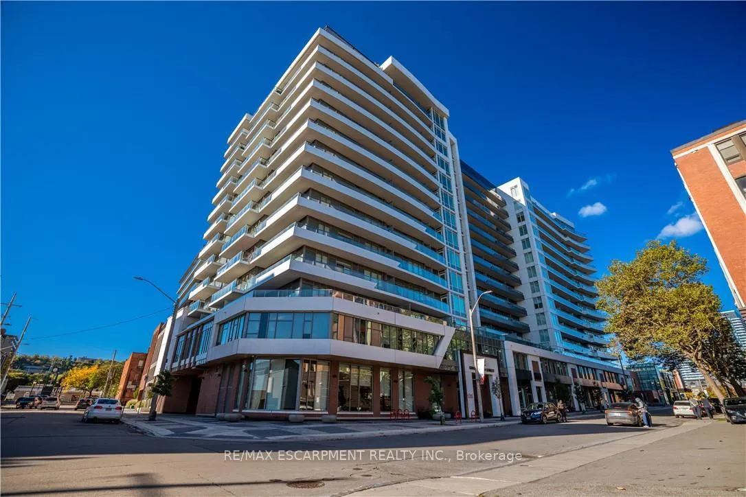 Front of Unit 618, 212 King William Street