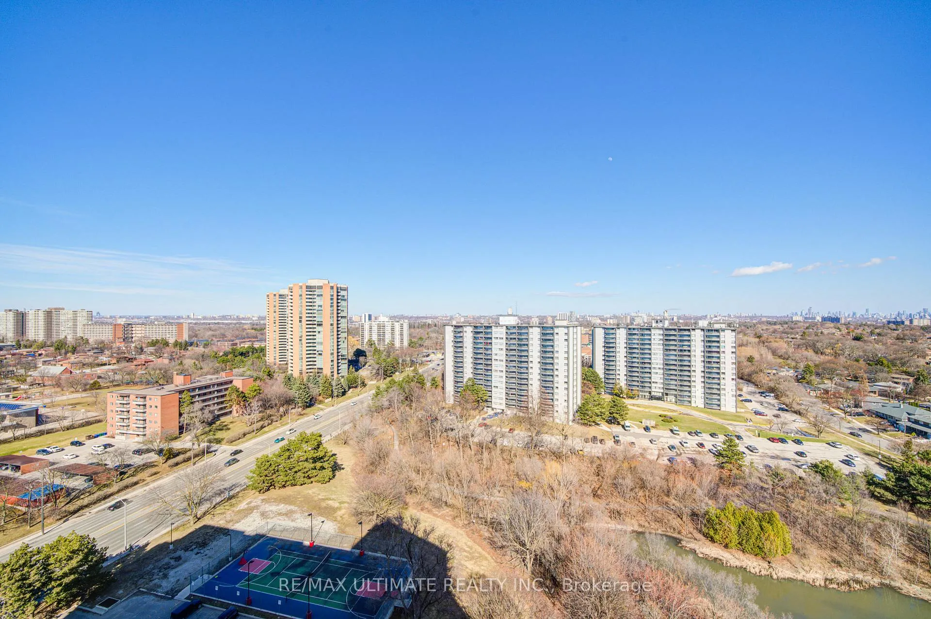 Photo 27 of Unit Ph#11, 11 Wincott Drive, Etobicoke, Kingsview Village-The Westway — HOMEH
