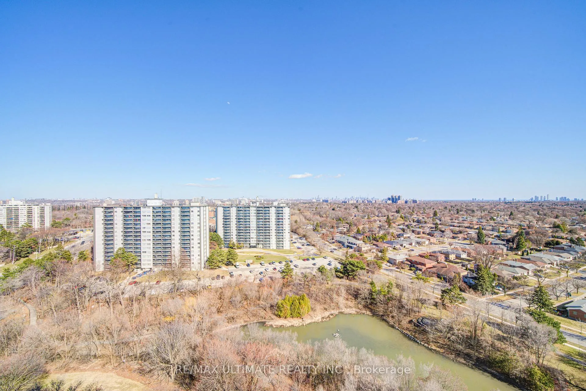 Photo 28 of Unit Ph#11, 11 Wincott Drive, Etobicoke, Kingsview Village-The Westway — HOMEH