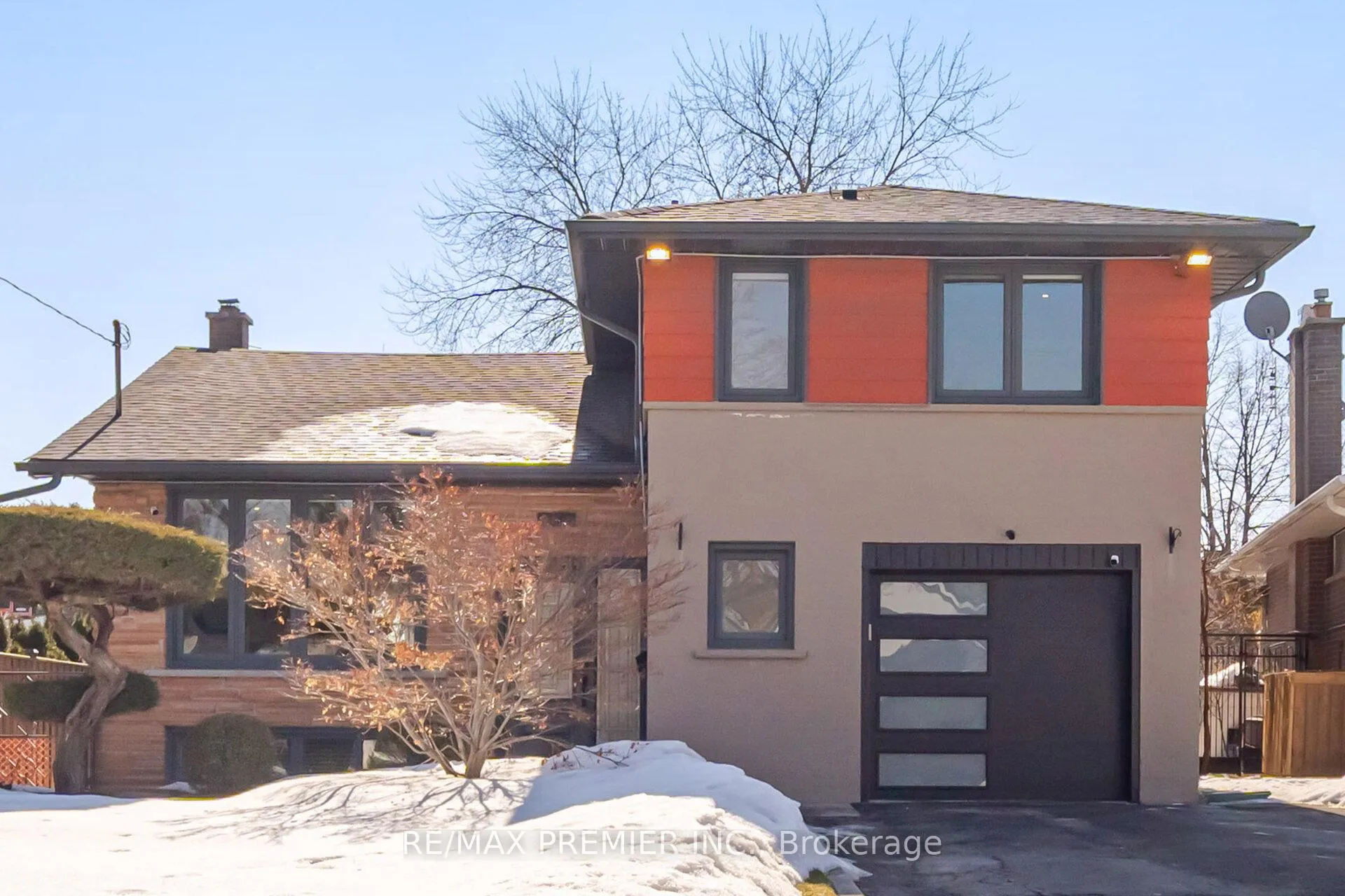 Photo 1 of 267 Jeffcoat Drive, Etobicoke, West Humber-Clairville — HOMEH