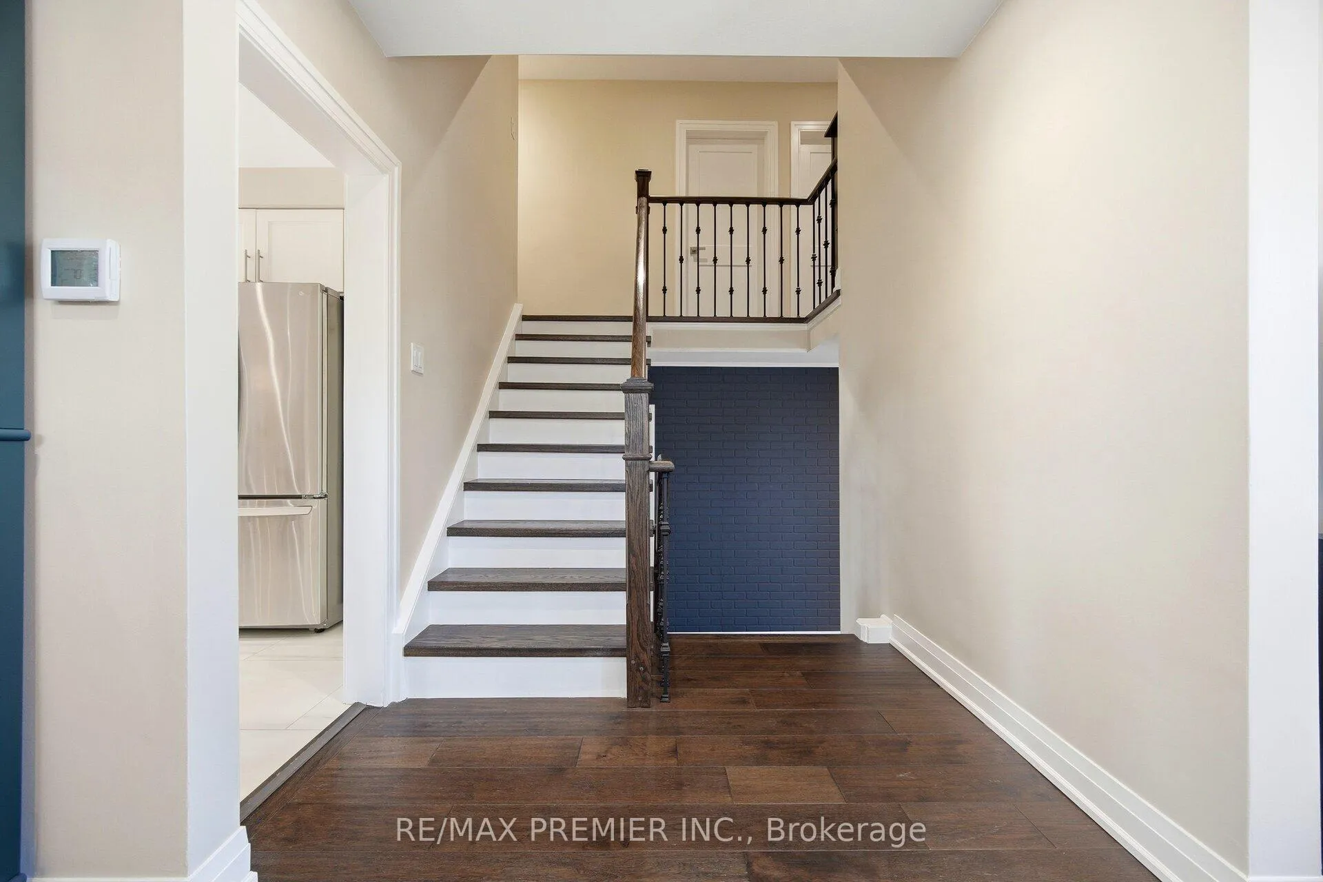 Photo 8 of 267 Jeffcoat Drive, Etobicoke, West Humber-Clairville — HOMEH