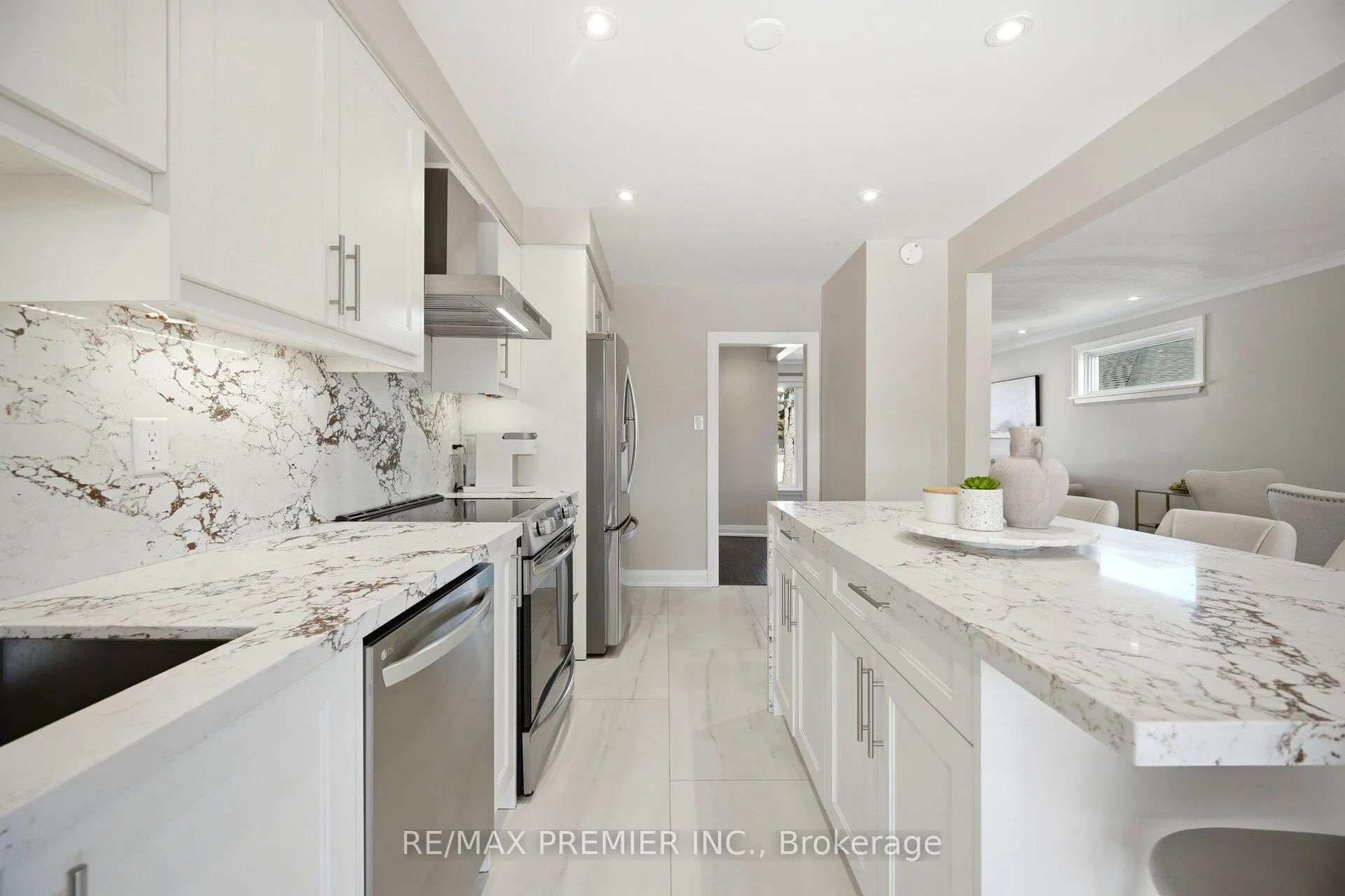 Photo 19 of 267 Jeffcoat Drive, Etobicoke, West Humber-Clairville — HOMEH