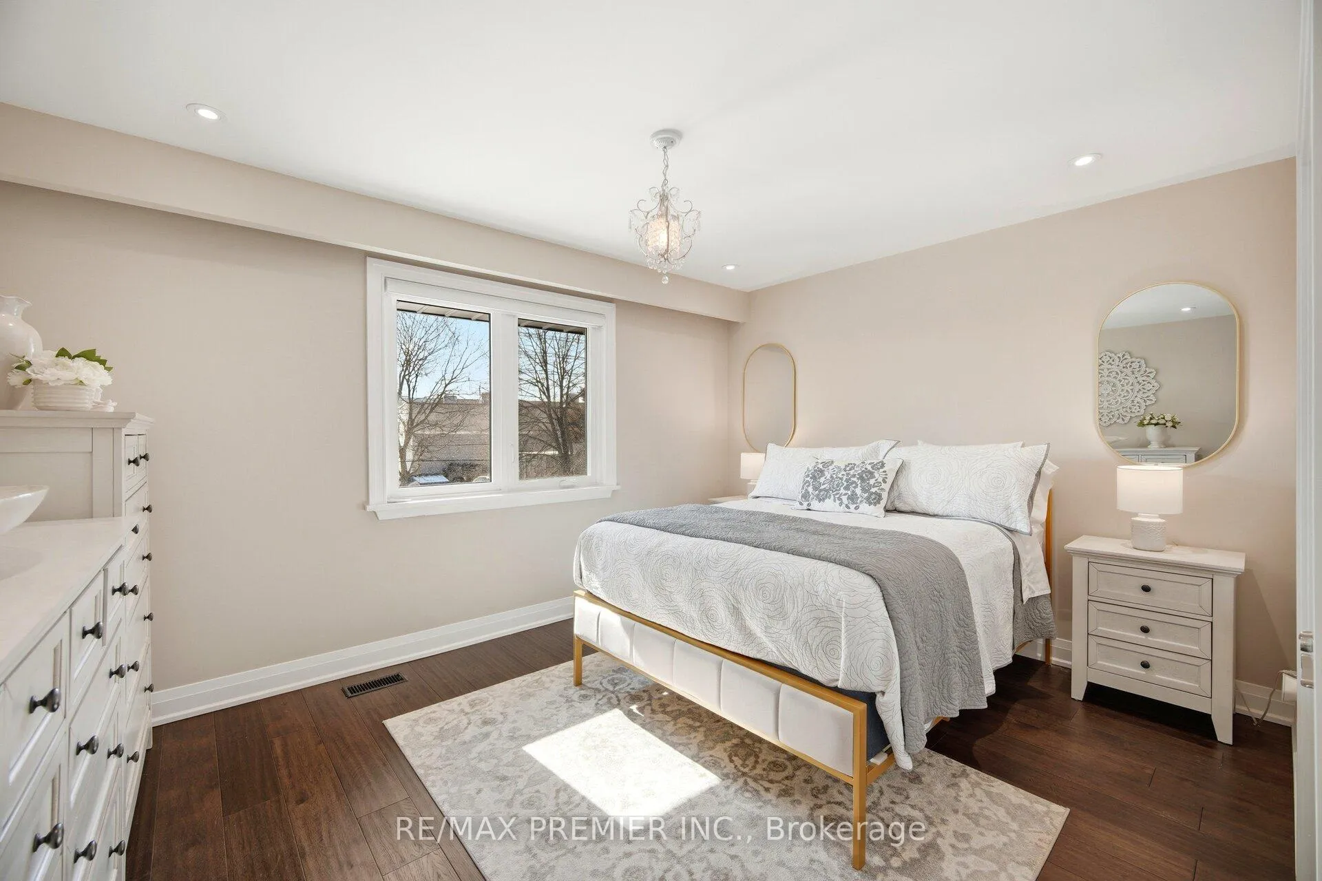 Photo 27 of 267 Jeffcoat Drive, Etobicoke, West Humber-Clairville — HOMEH