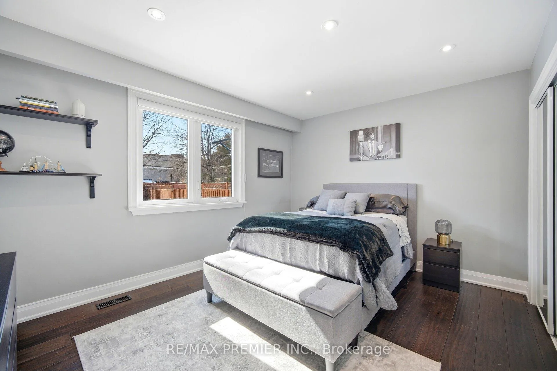 Photo 35 of 267 Jeffcoat Drive, Etobicoke, West Humber-Clairville — HOMEH