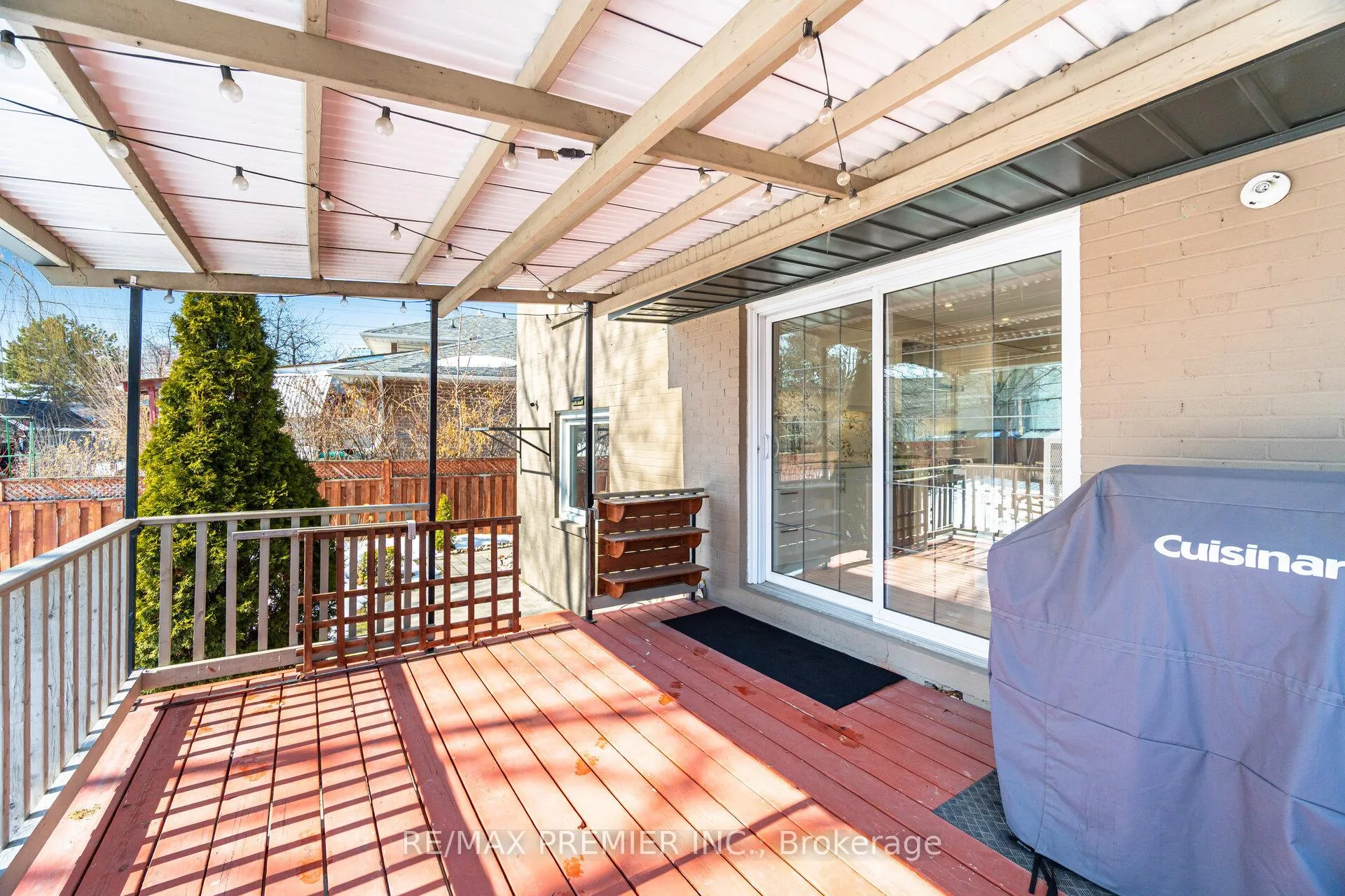Photo 48 of 267 Jeffcoat Drive, Etobicoke, West Humber-Clairville — HOMEH