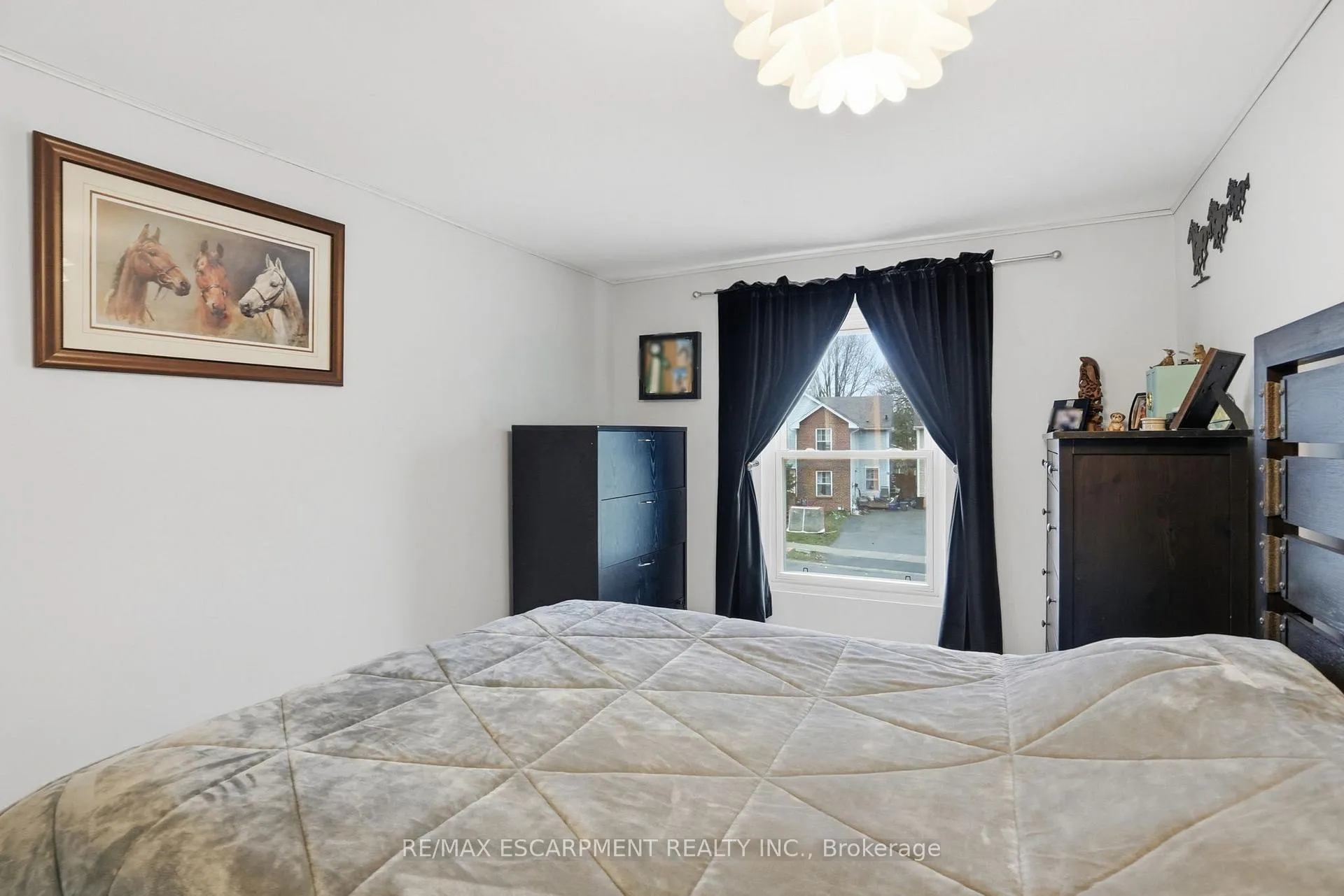 Photo 19 of 16 Enfield Crescent, Brantford — HOMEH